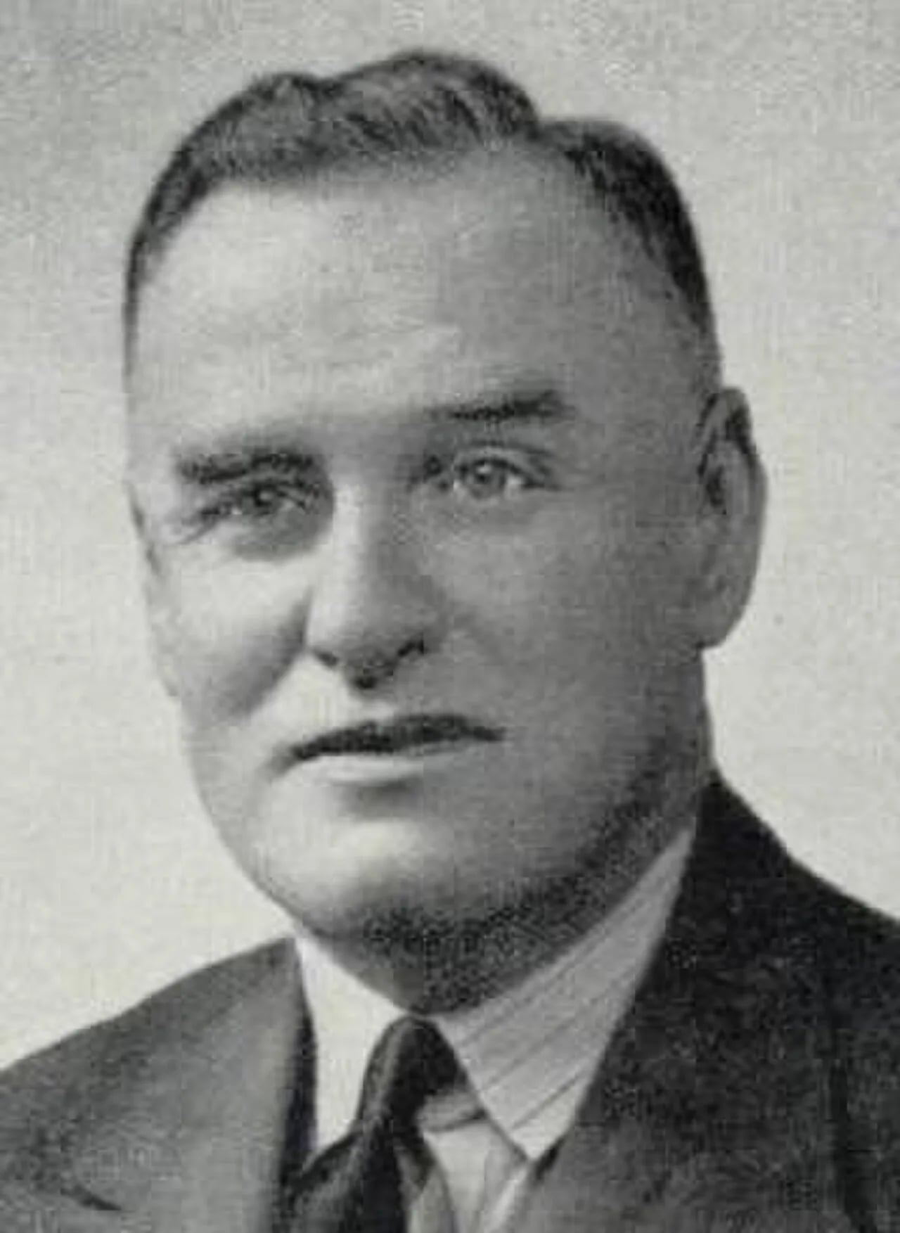 Portrait of Theo Nicholls (1893–1977) – memorial page