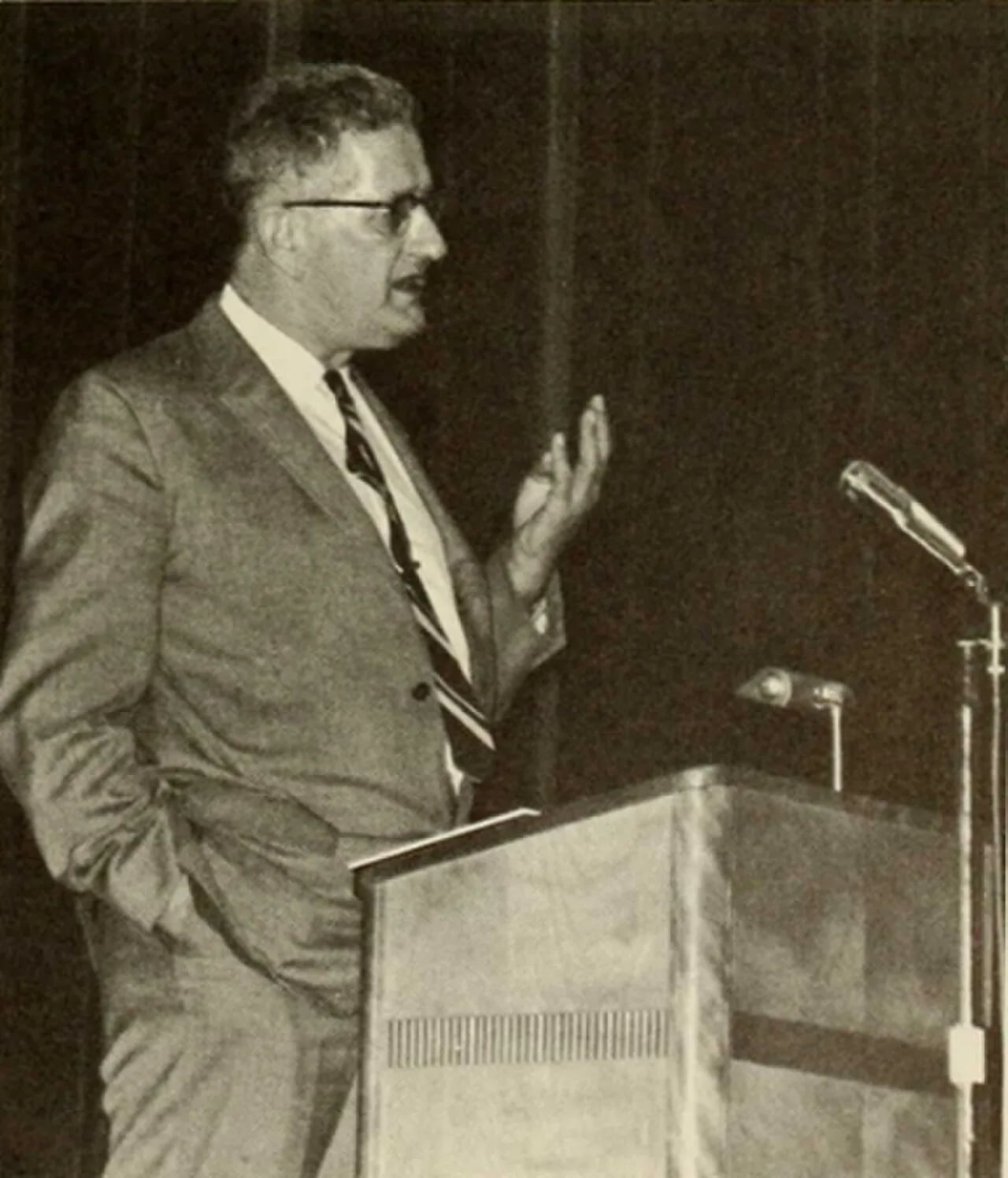 Portrait of Theodore Ropp (1911–2000) – memorial page