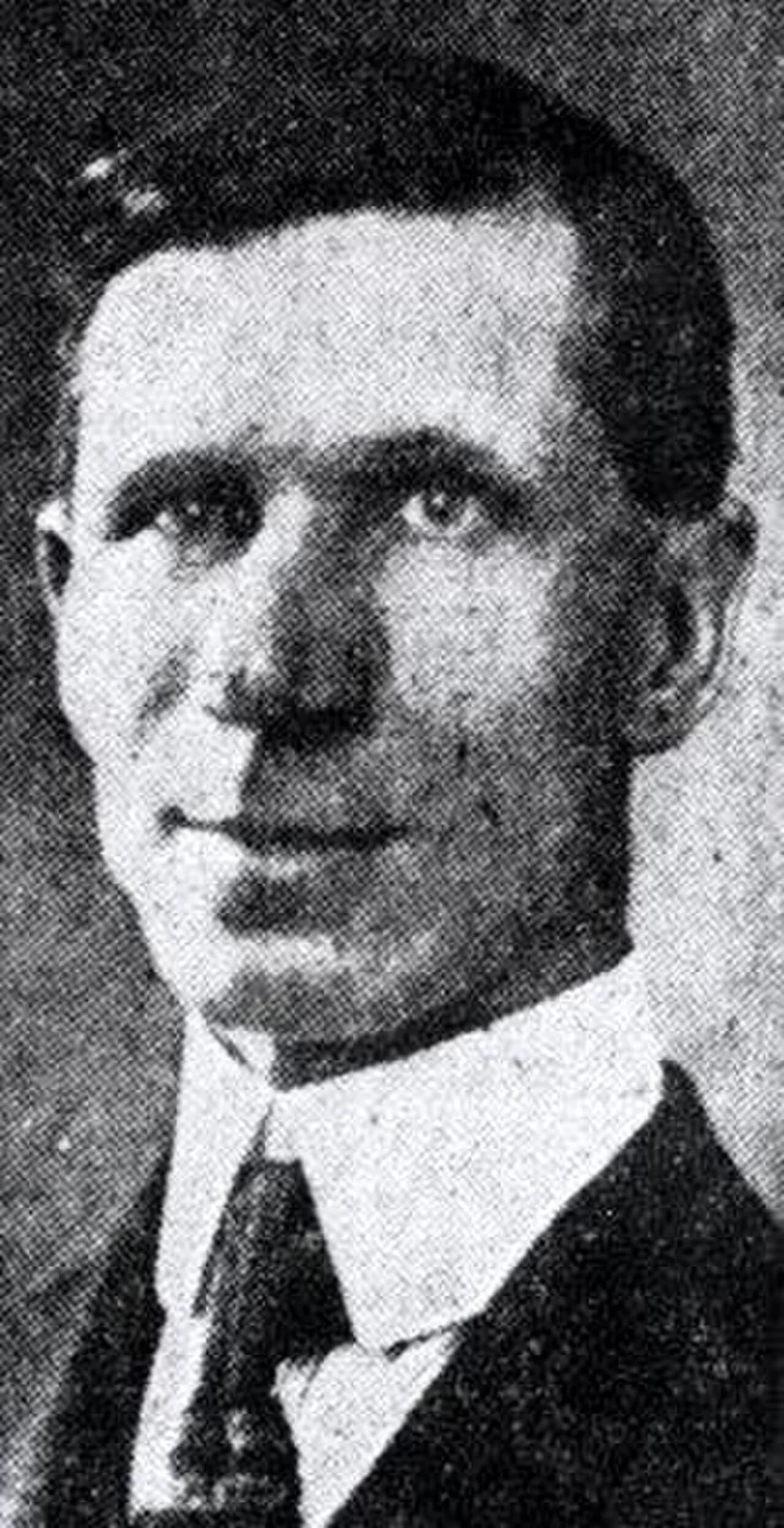 Portrait of Thomas Bluett (1879–1958) – memorial page