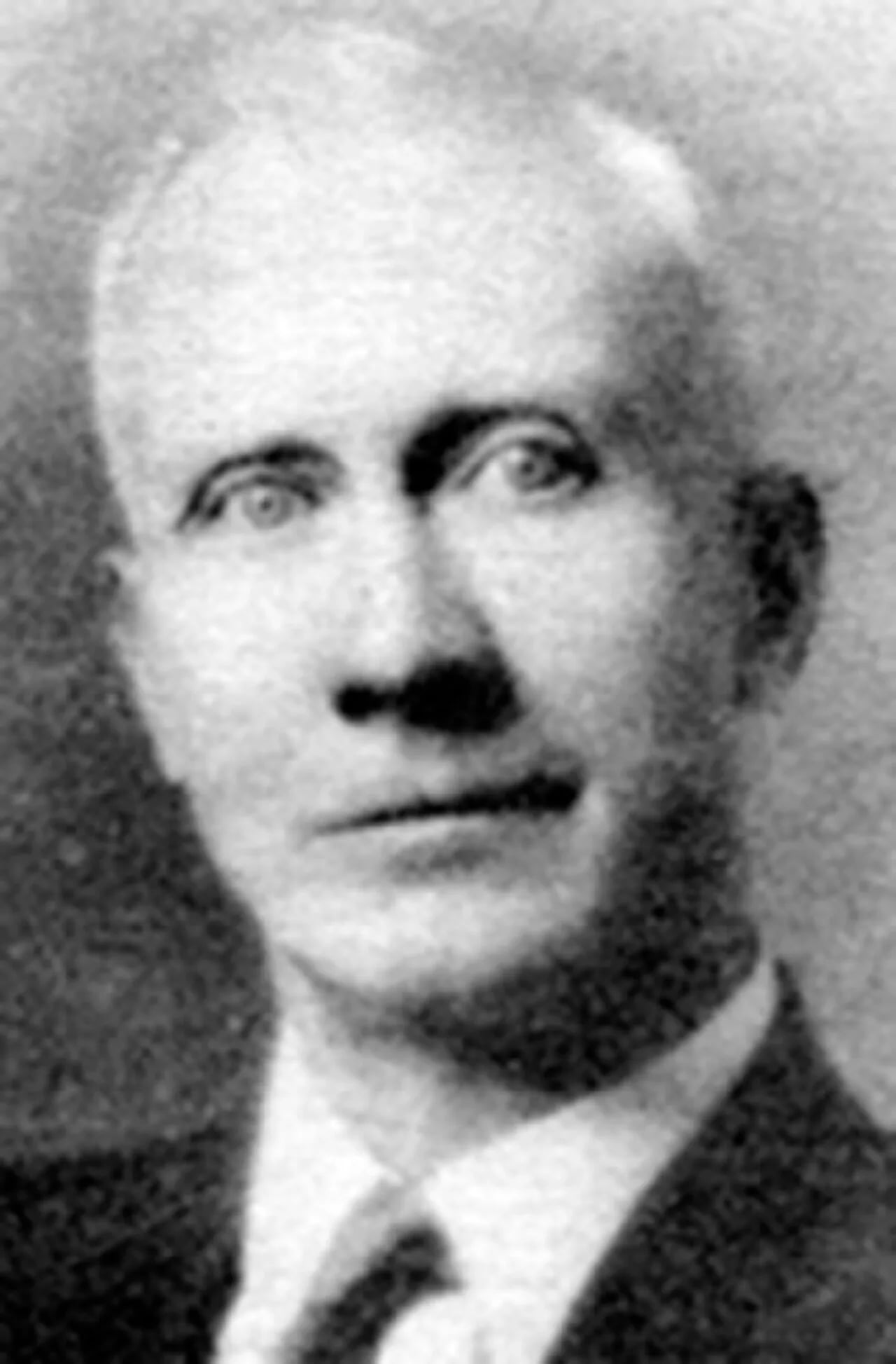 Portrait of Thomas Farquhar (1875–1962) – memorial page