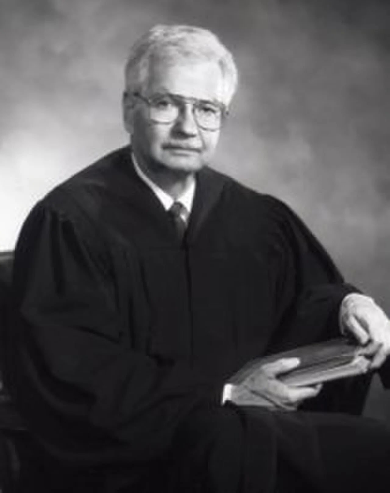 Porträt von Thomas G. Nelson (1936–2011) – Gedenkseite