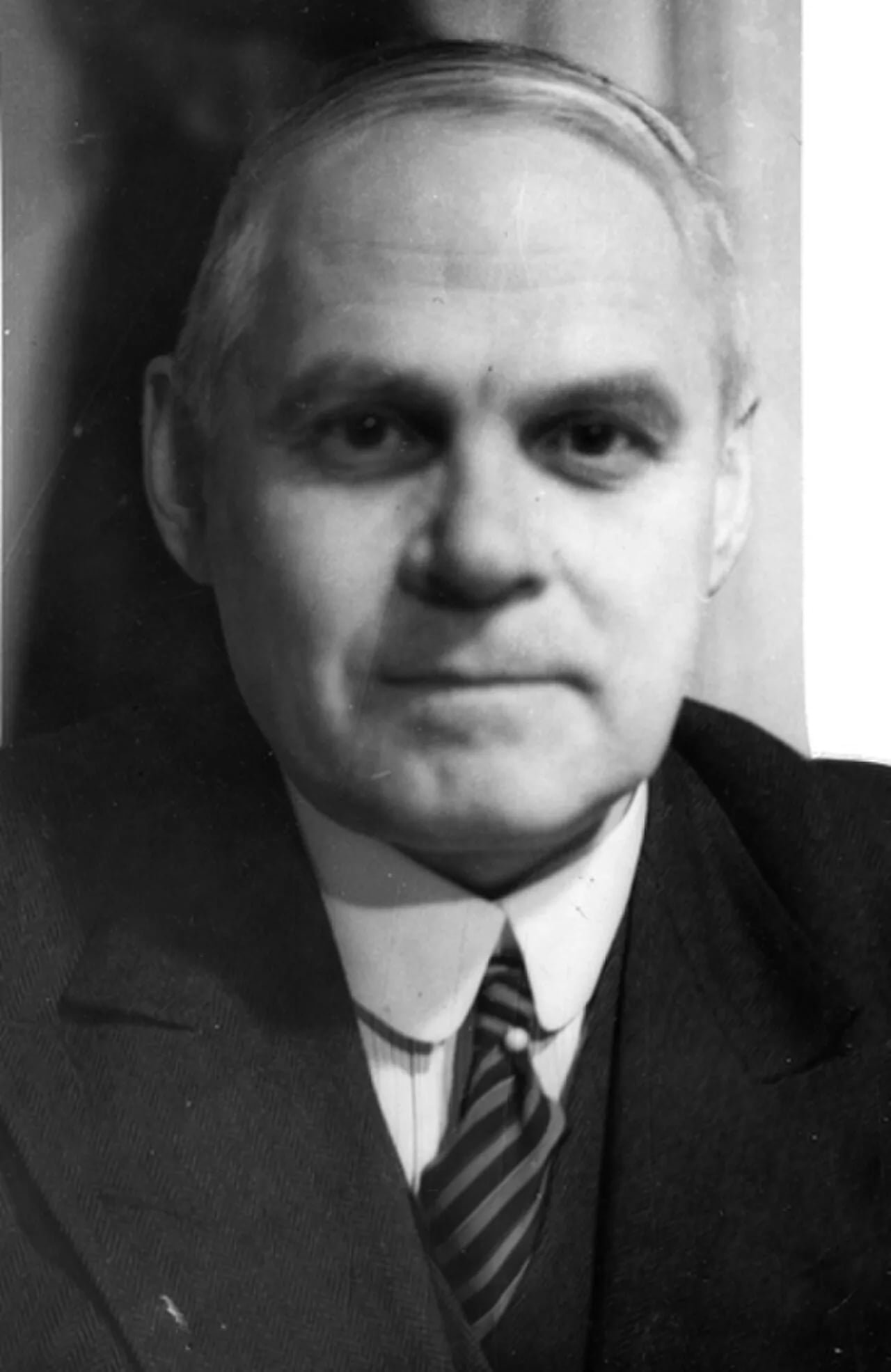 Portrait of Thomas Høie (1883–1948) – memorial page