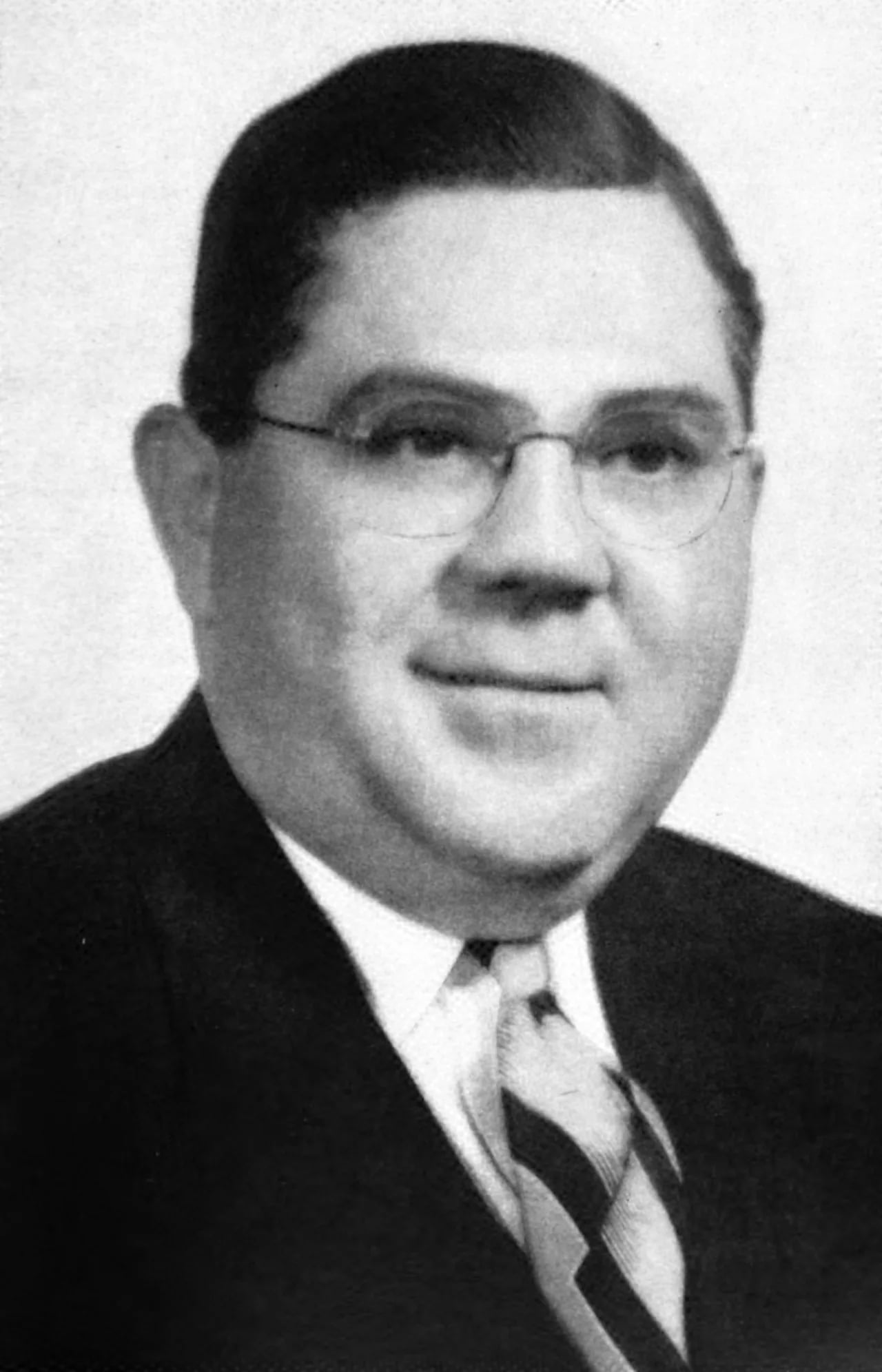 Portrait of Thomas M. Kavanagh (1909–1975) – memorial page