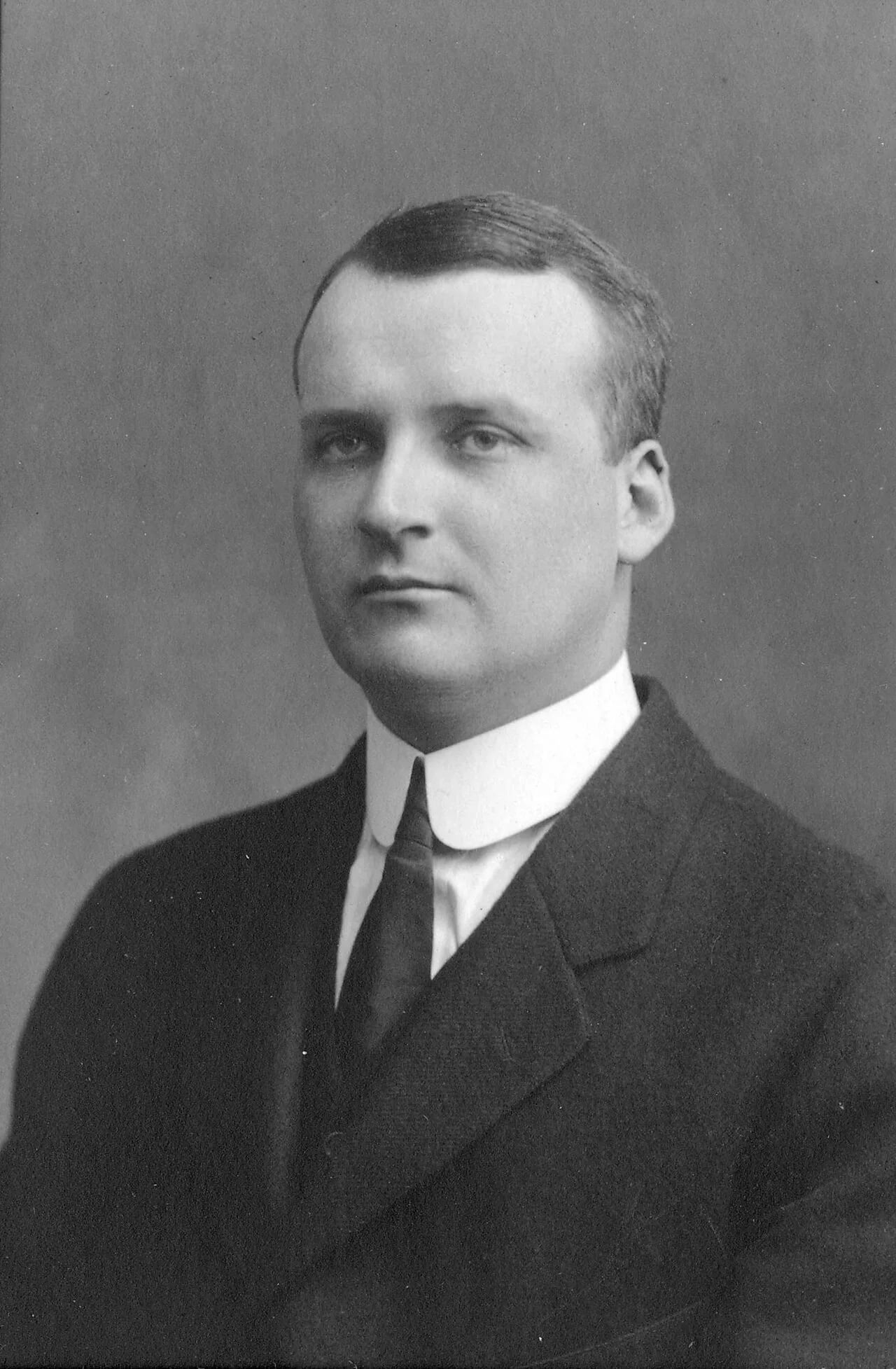 Porträt von Thomas McQuesten (1882–1948) – Gedenkseite