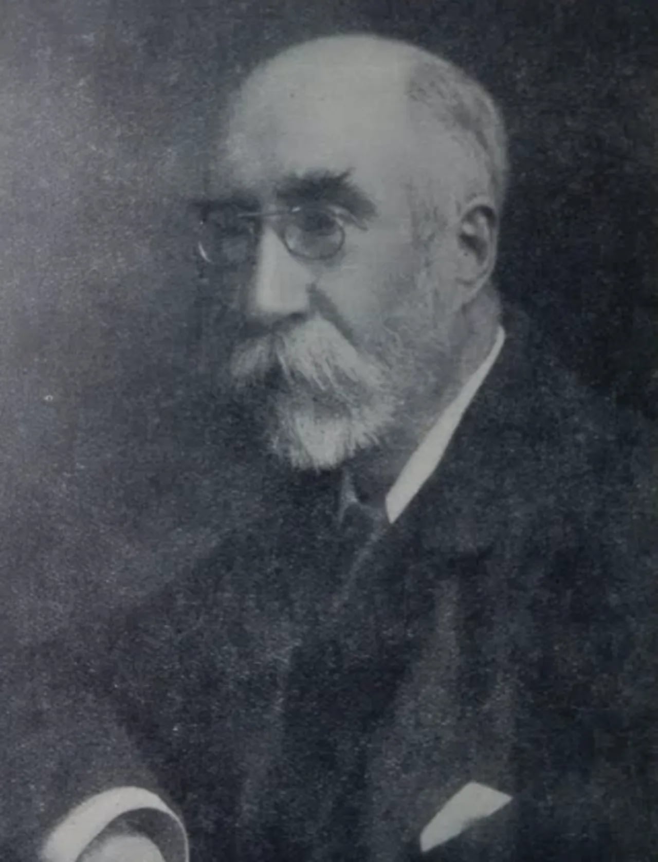 Portrait of Thomas Whittaker (1856–1935) – memorial page