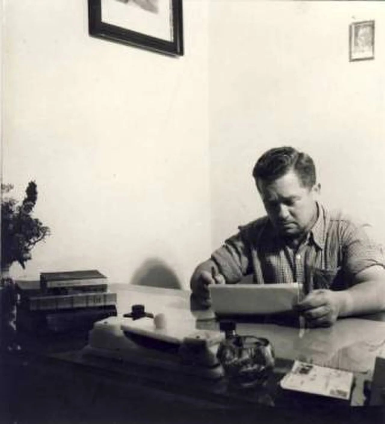 Portrait of István Asztalos (1909–1960) – memorial page
