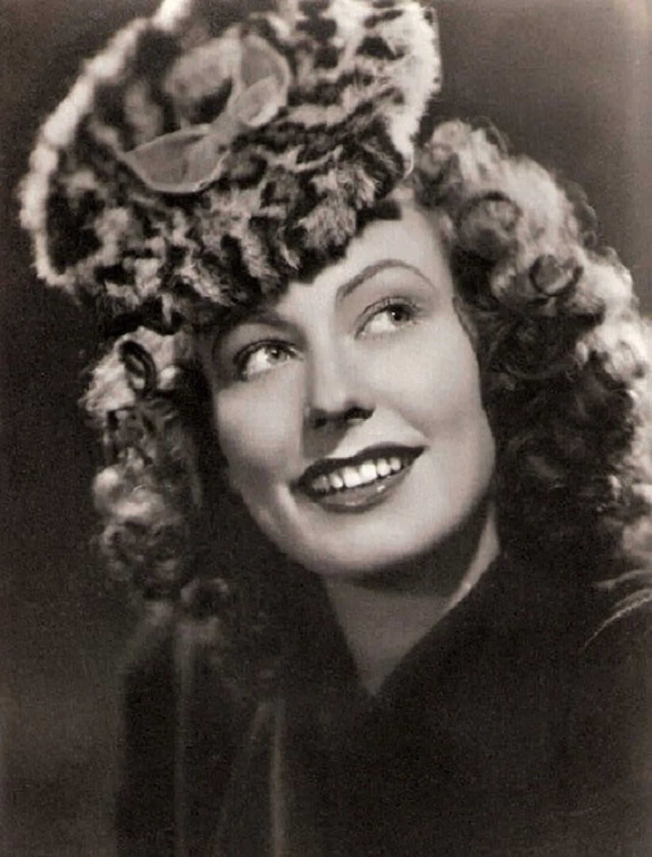 Portrait of Carola Höhn (1910–2005) – memorial page