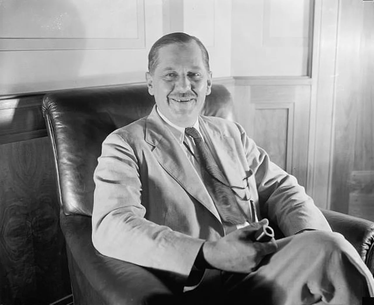 Portrait of Thurman Arnold (1891–1969) – memorial page
