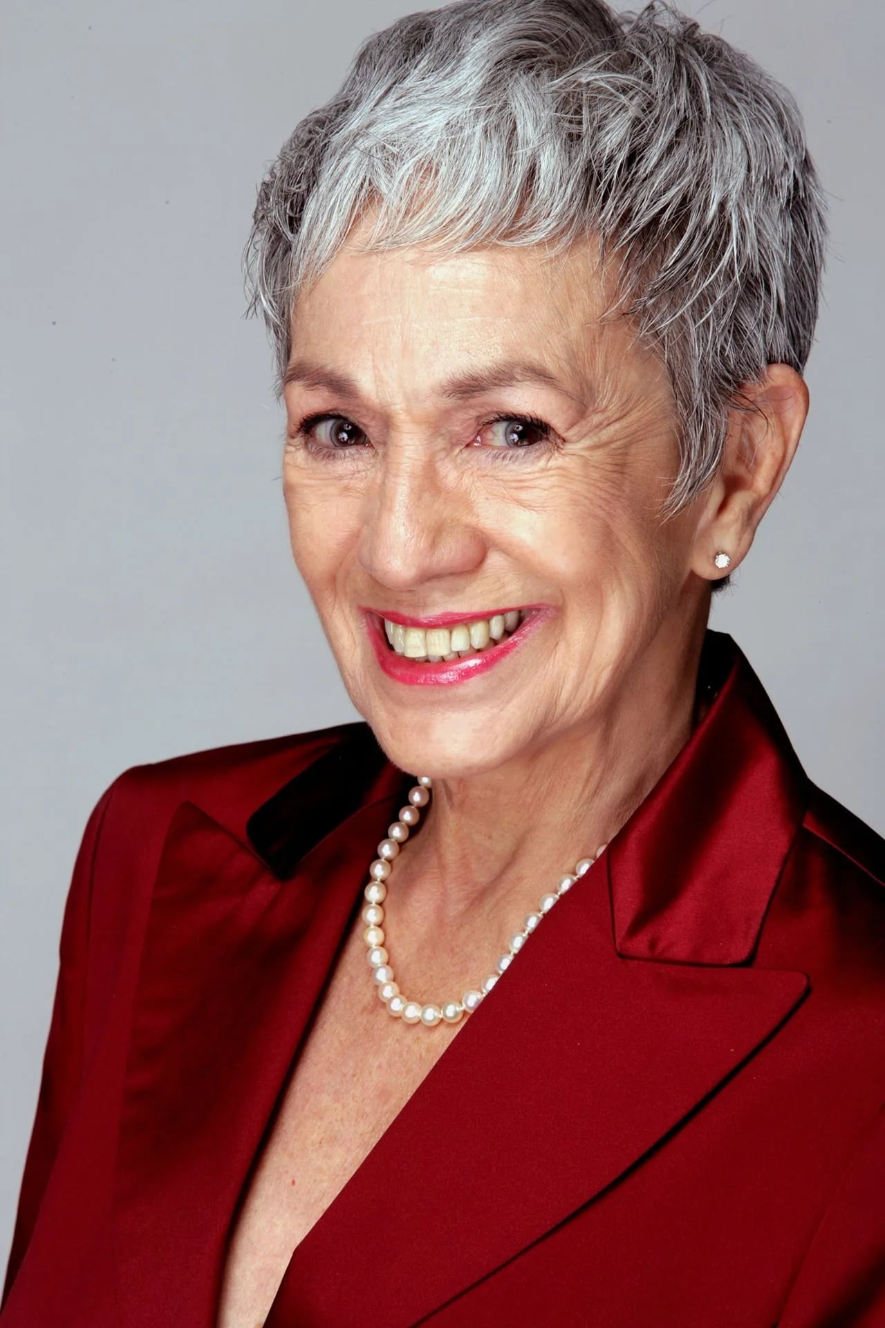 Porträt von Tina Ramirez (1929–2022) – Gedenkseite