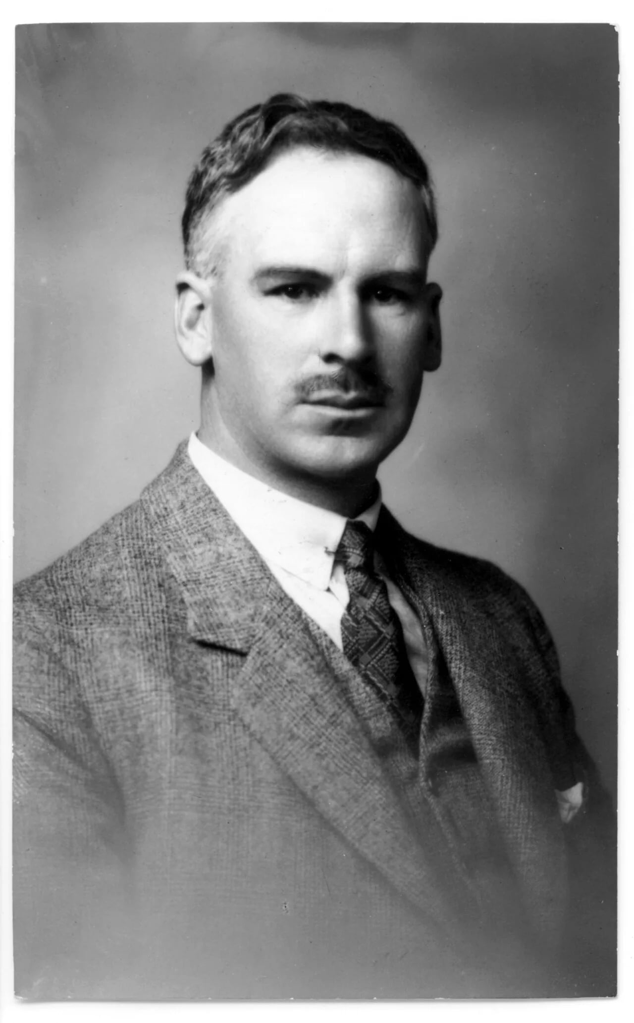 Portrait of Eric Hudson (1894–1974) – memorial page