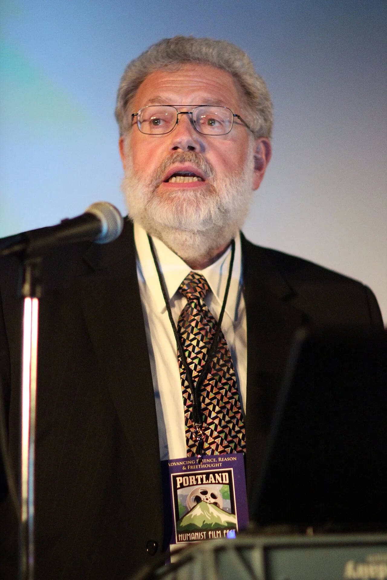 Porträt von Tom Flynn (1955–2021) – Gedenkseite