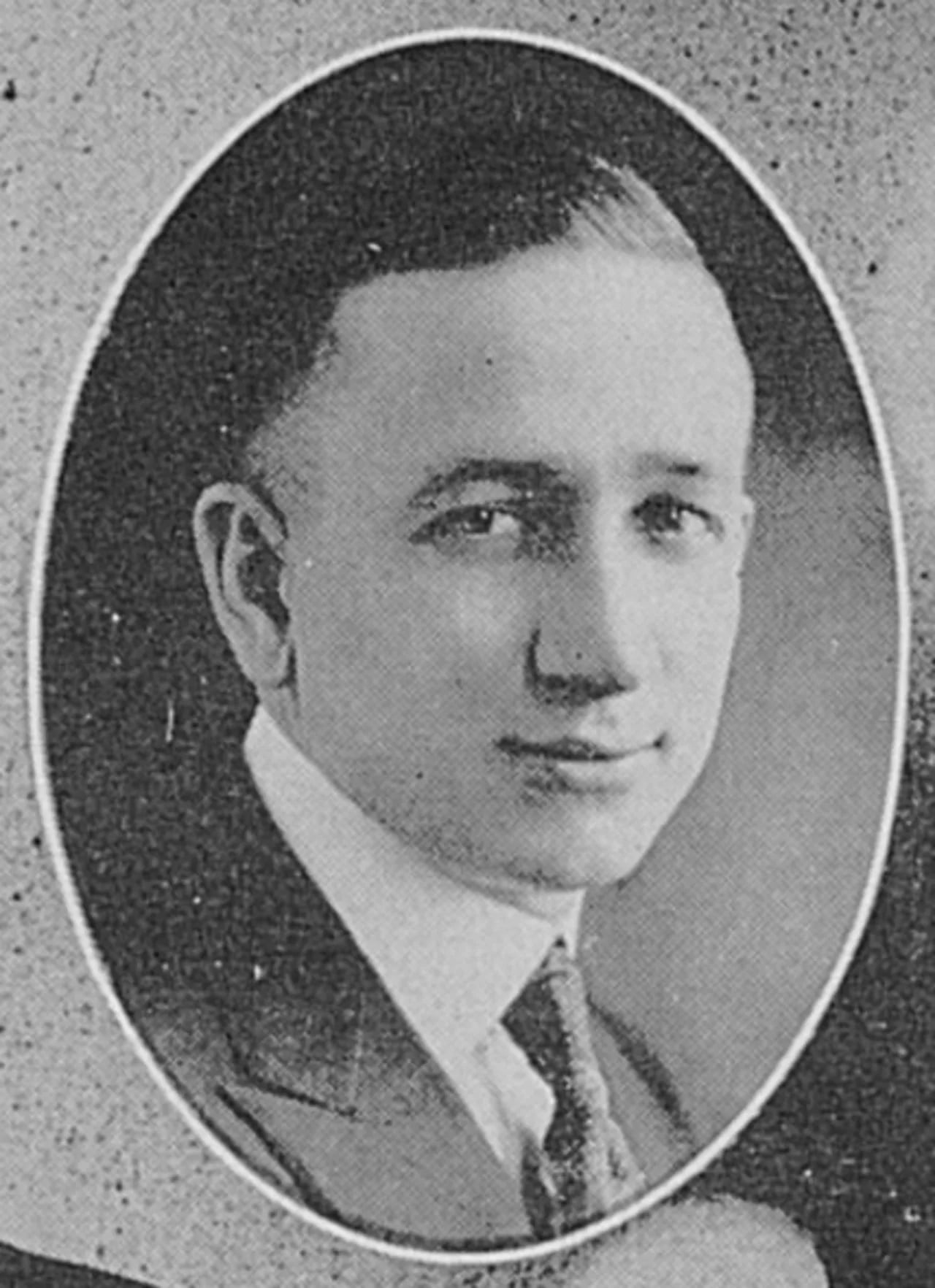 Portrait of Tom Grubbs (1894–1986) – memorial page