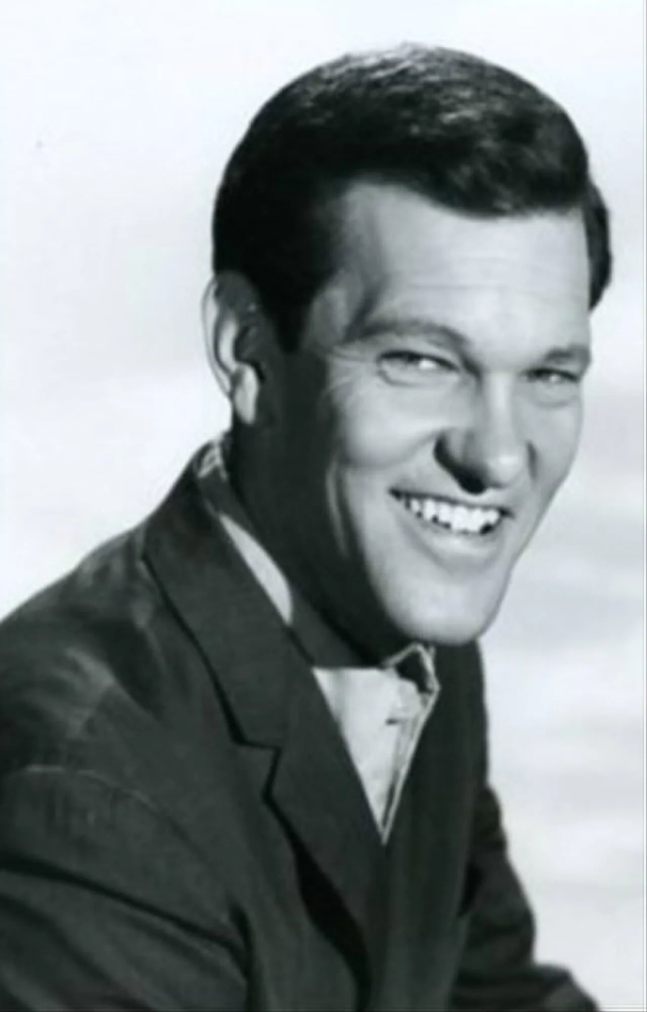 Portrait of Tom Kennedy (1927–2020) – memorial page