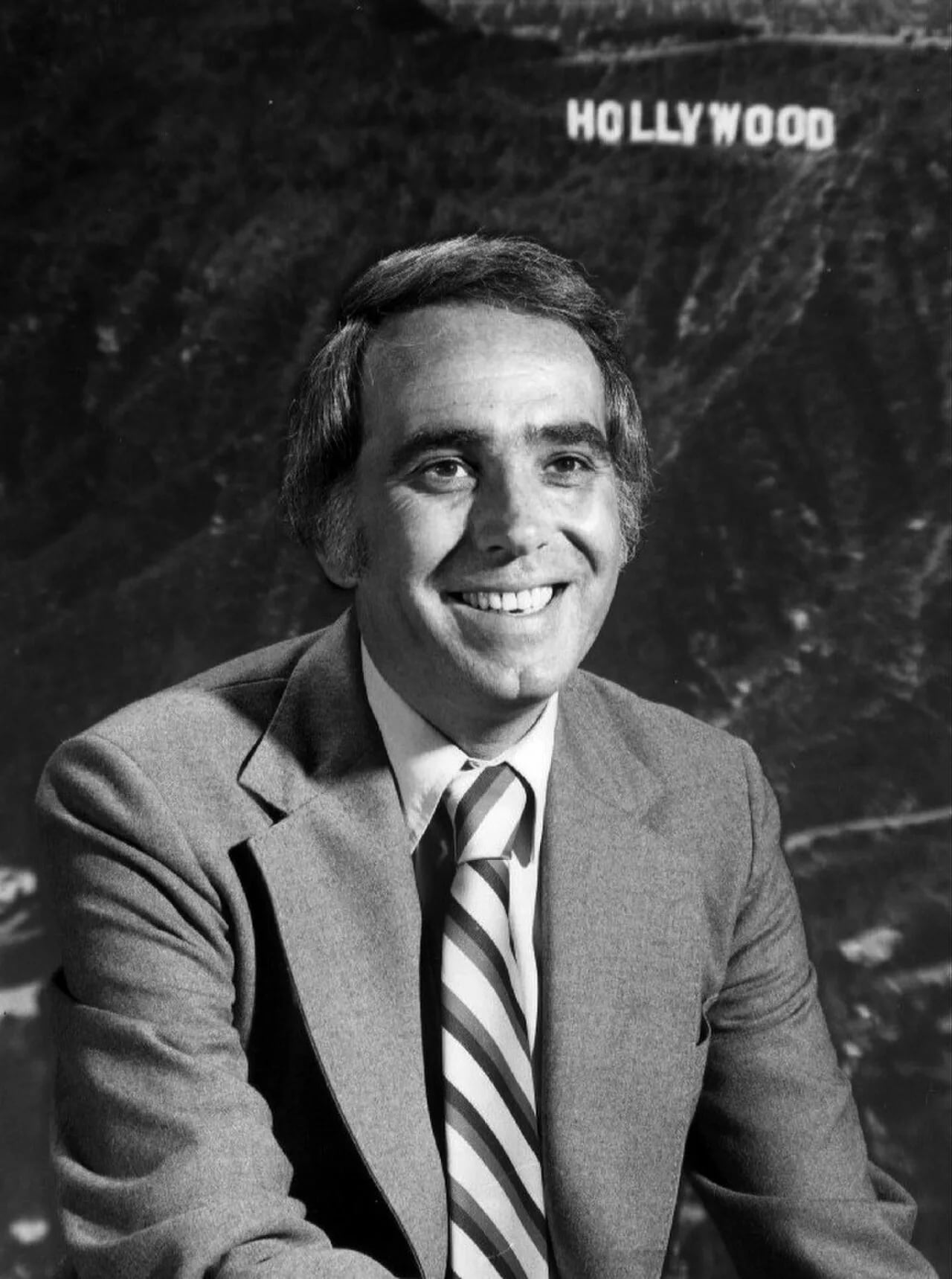 Porträt von Tom Snyder (1936–2007) – Gedenkseite