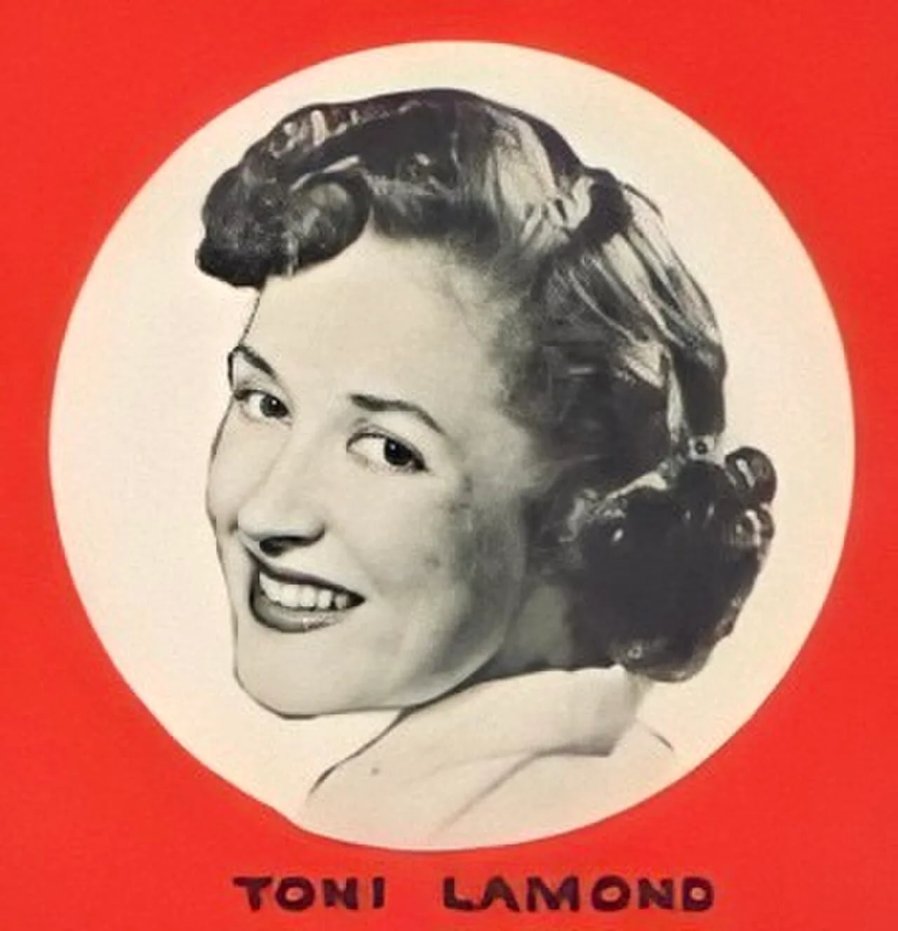 Porträt von Toni Lamond (1932–2025) – Gedenkseite