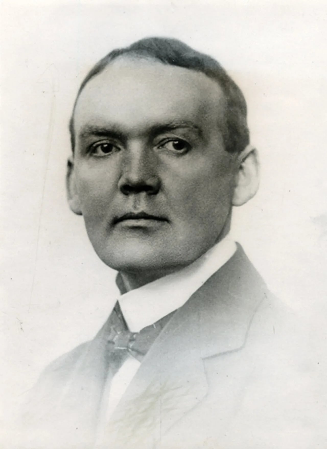 Porträt von Jörgen Nilsen Schaumann (1879–1953) – Gedenkseite