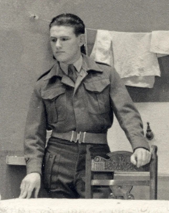 Portrait of Tony Caunter (1937–2025) – memorial page