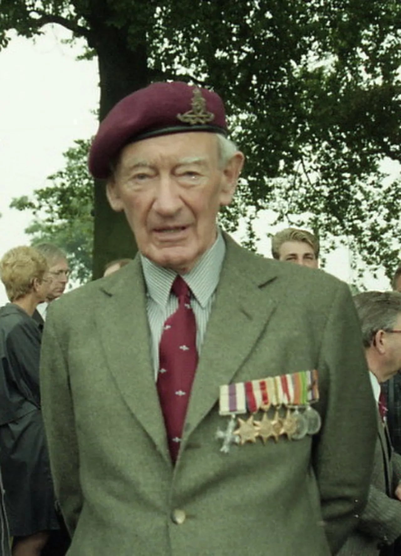 Porträt von Tony Hibbert (1917–2014) – Gedenkseite
