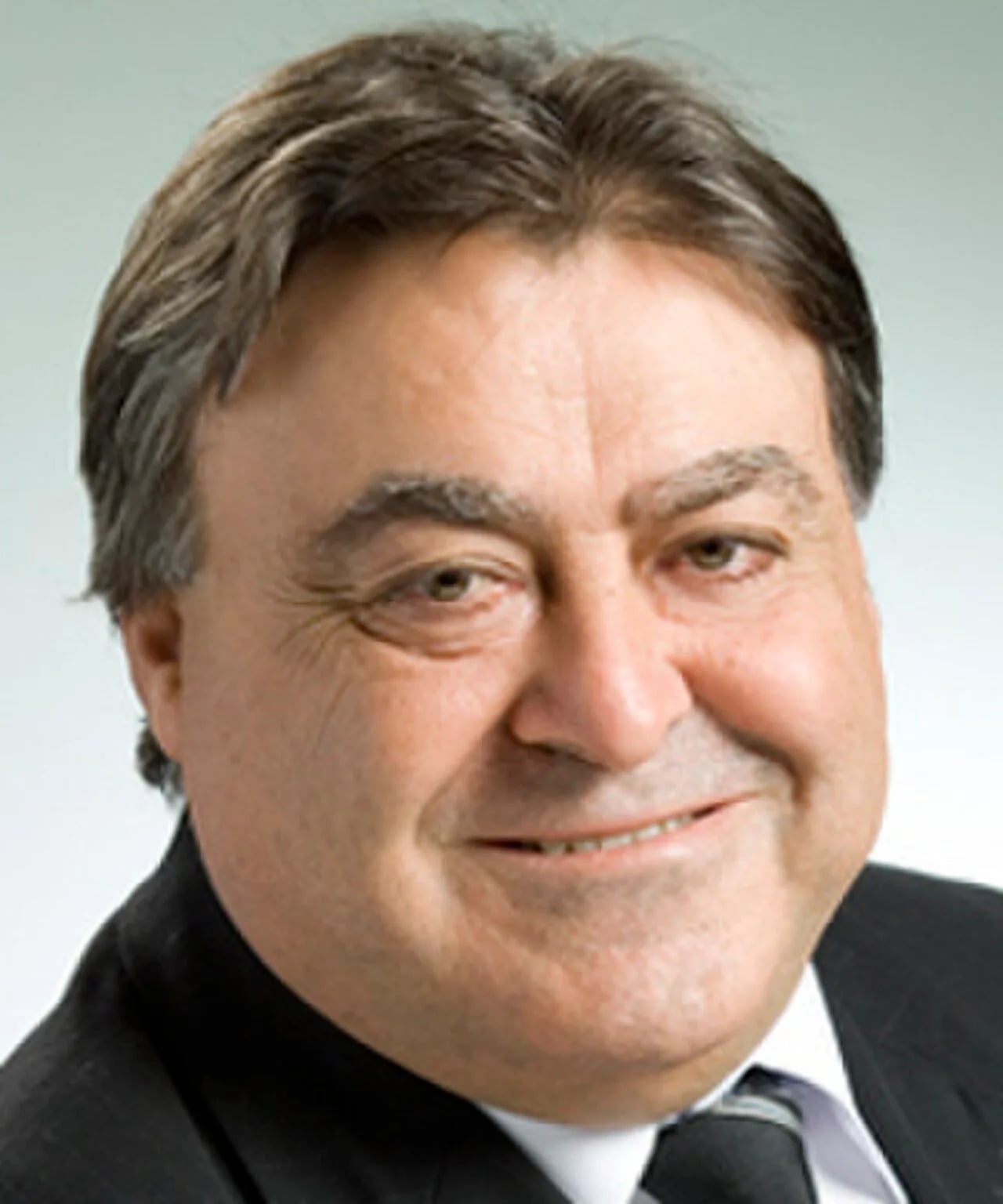 Porträt von Tony Issa (1955–2025) – Gedenkseite