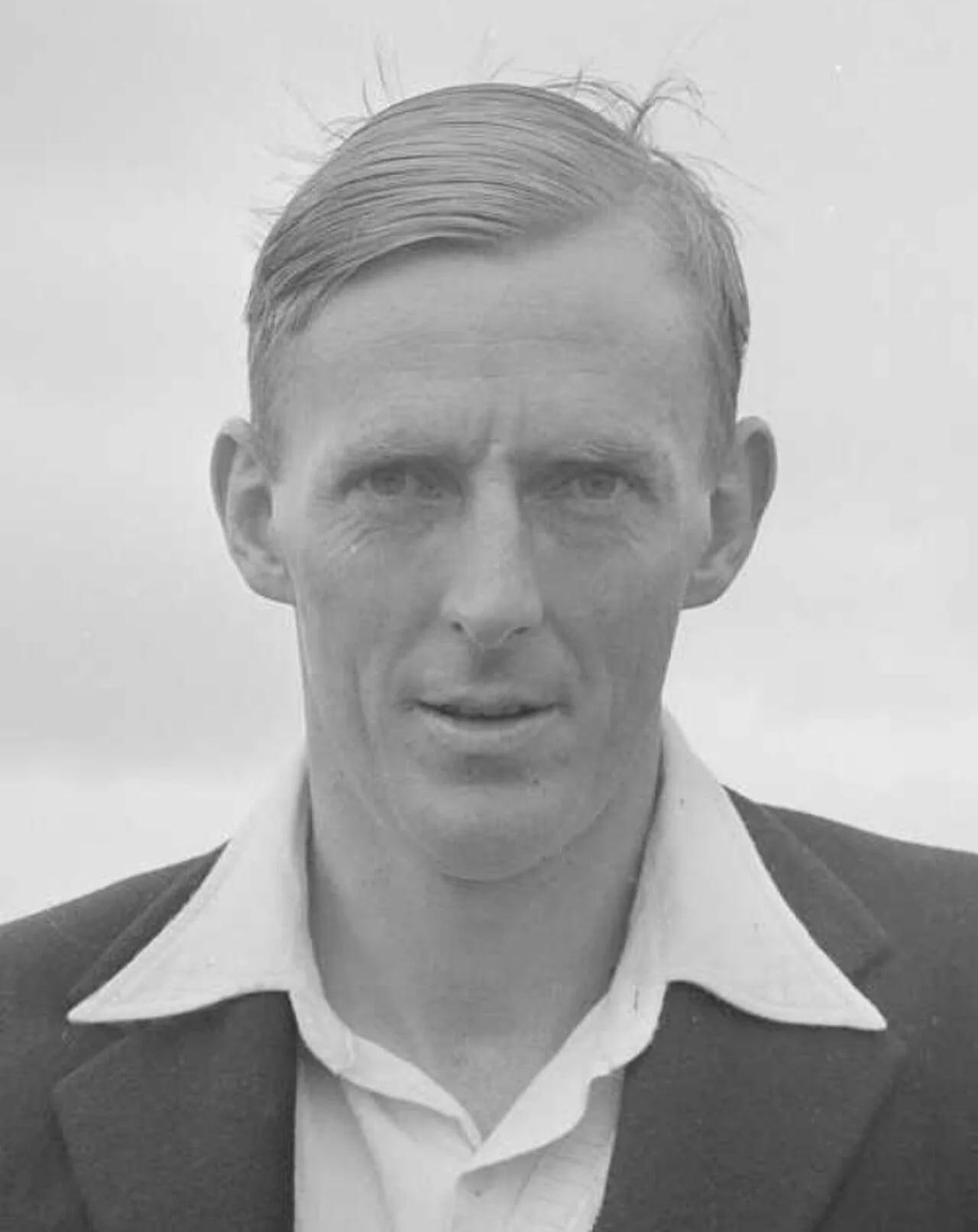 Porträt von Tony MacGibbon (1924–2010) – Gedenkseite
