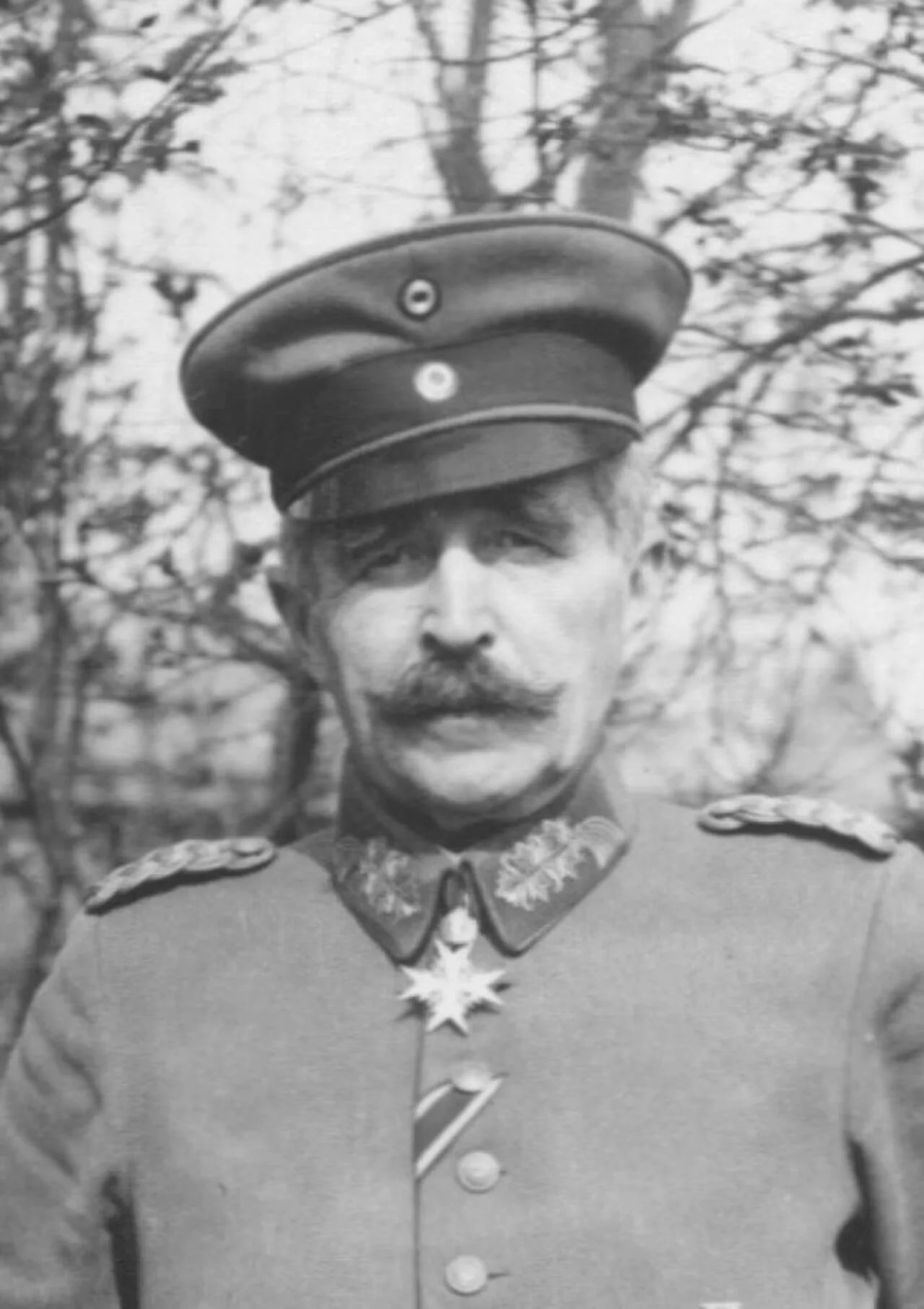 Portrait of Traugott von Sauberzweig (1863–1920) – memorial page