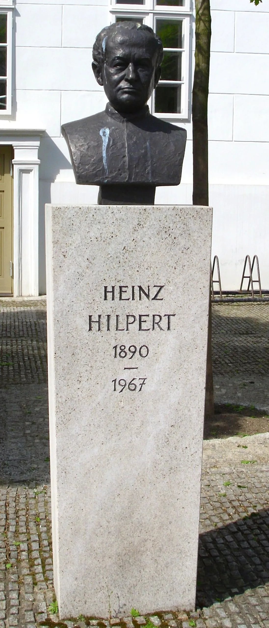 Portrait of Heinz Hilpert (1890–1967) – memorial page