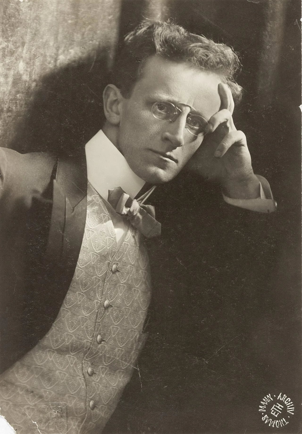 Portrait of Ernst Bertram (1884–1957) – memorial page
