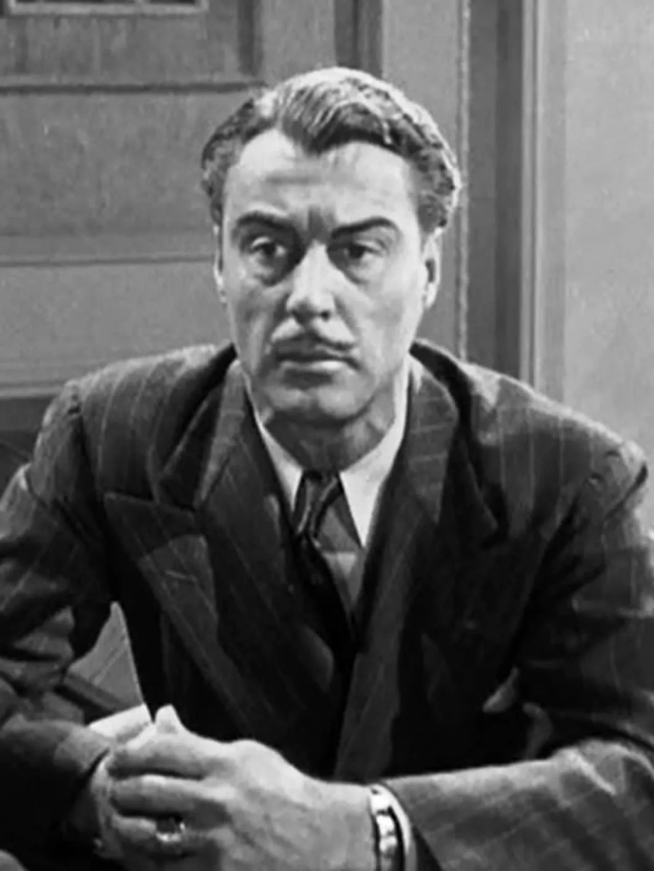 Portrait of Tris Coffin (1909–1990) – memorial page