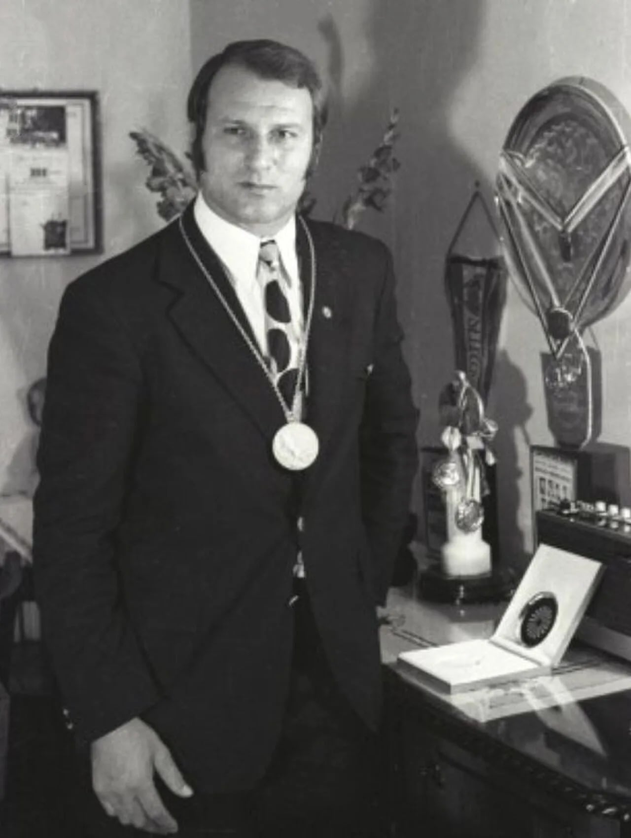 Portrait of Nicolae Martinescu (1940–2013) – memorial page