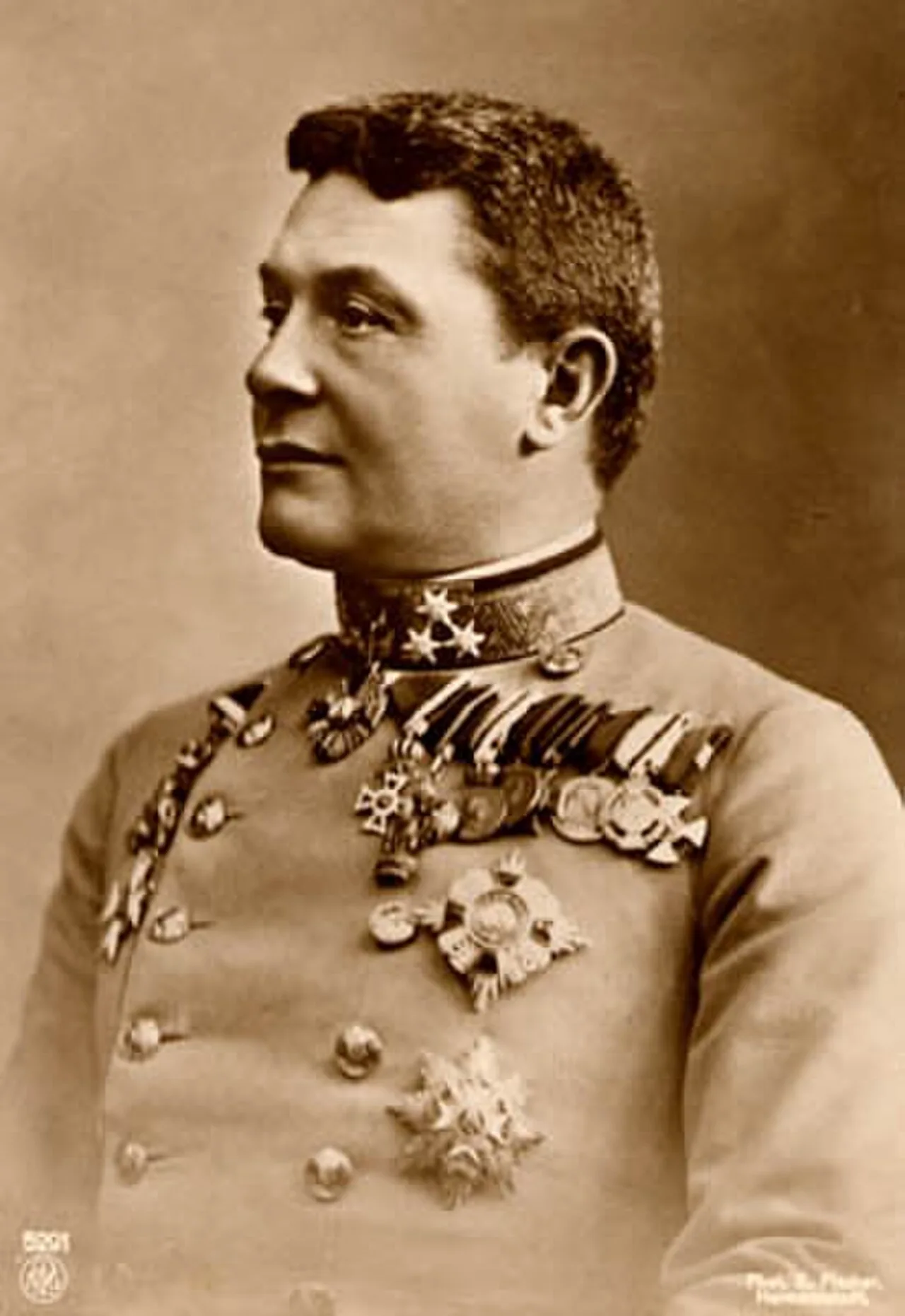 Porträt von Hermann Kövess von Kövesshaza (1854–1924) – Gedenkseite