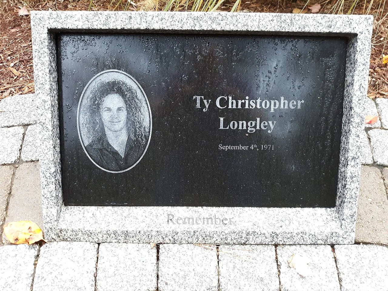 Porträt von Ty Longley (1971–2003) – Gedenkseite