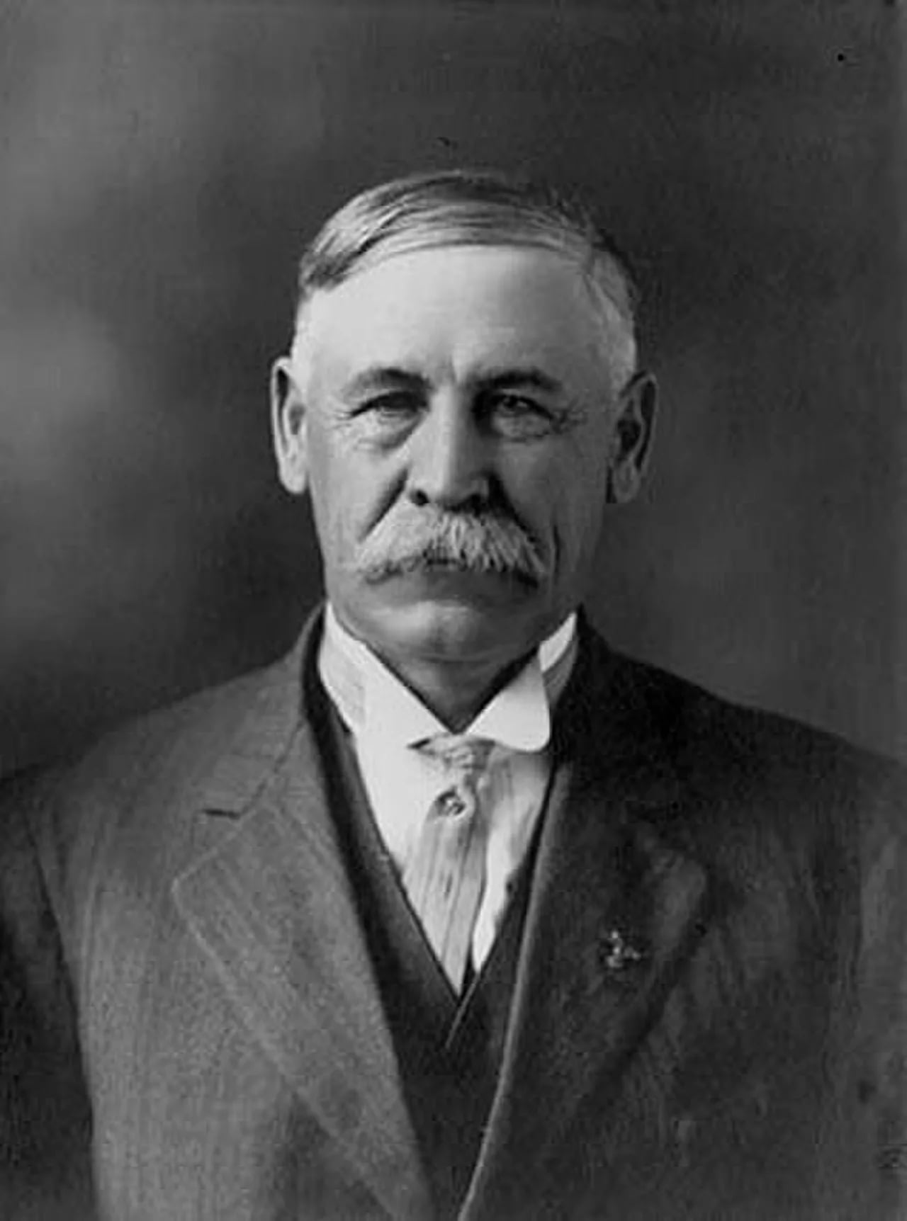Porträt von Clarence Buckman (1851–1917) – Gedenkseite