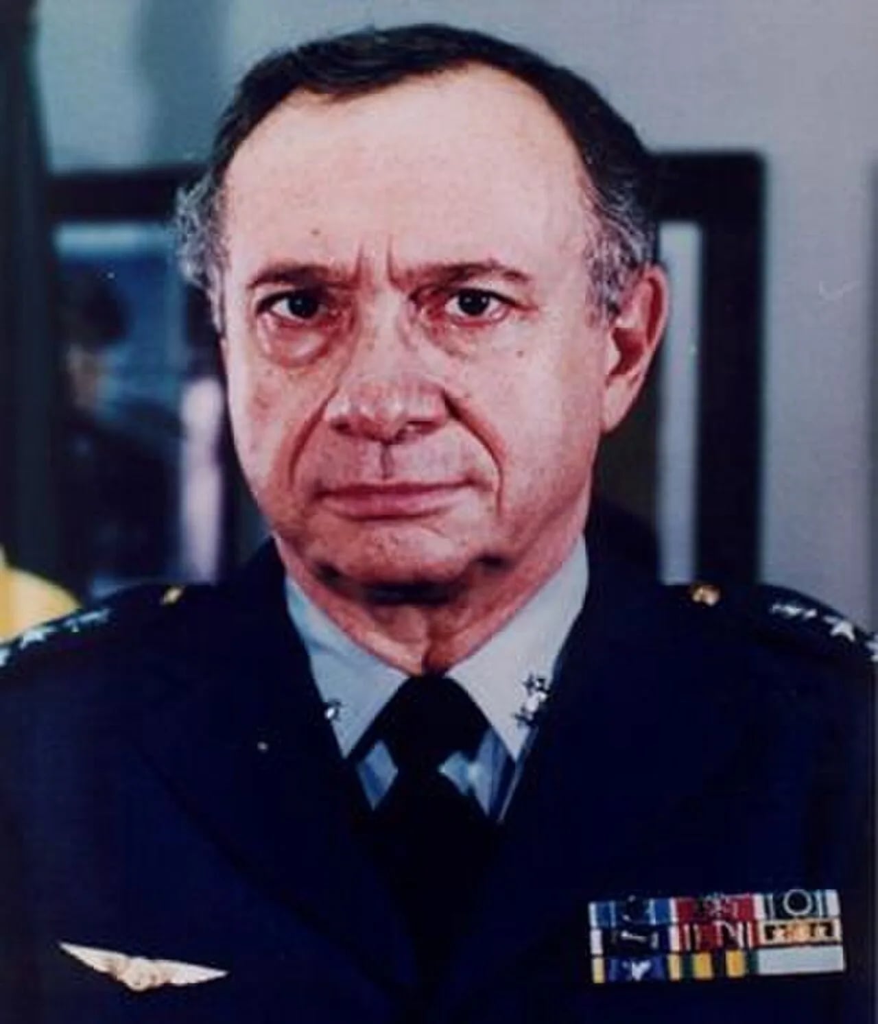 Porträt von Tércio Pacitti (1928–2014) – Gedenkseite