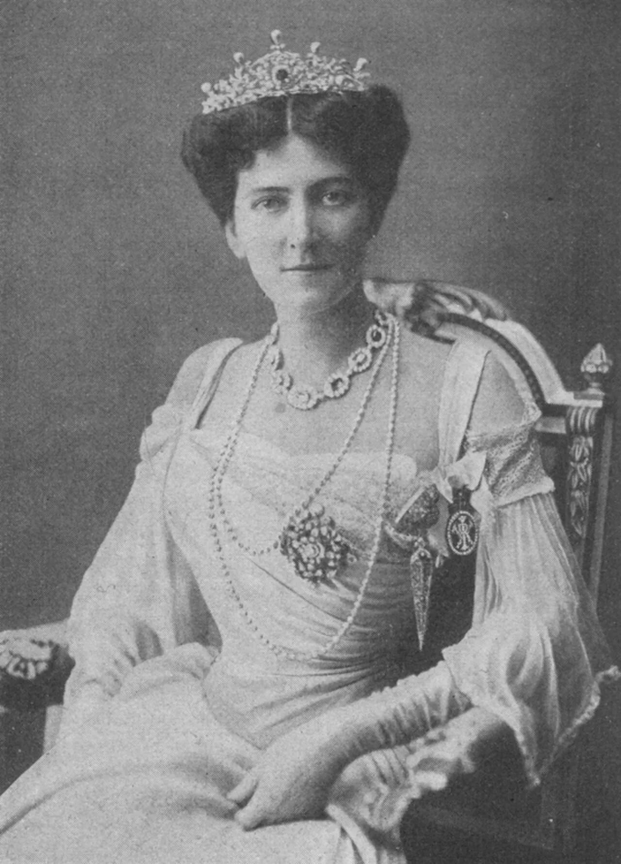 Portrait of Mary Curzon, Baroness Curzon of Kedleston (1870–1906) – memorial page