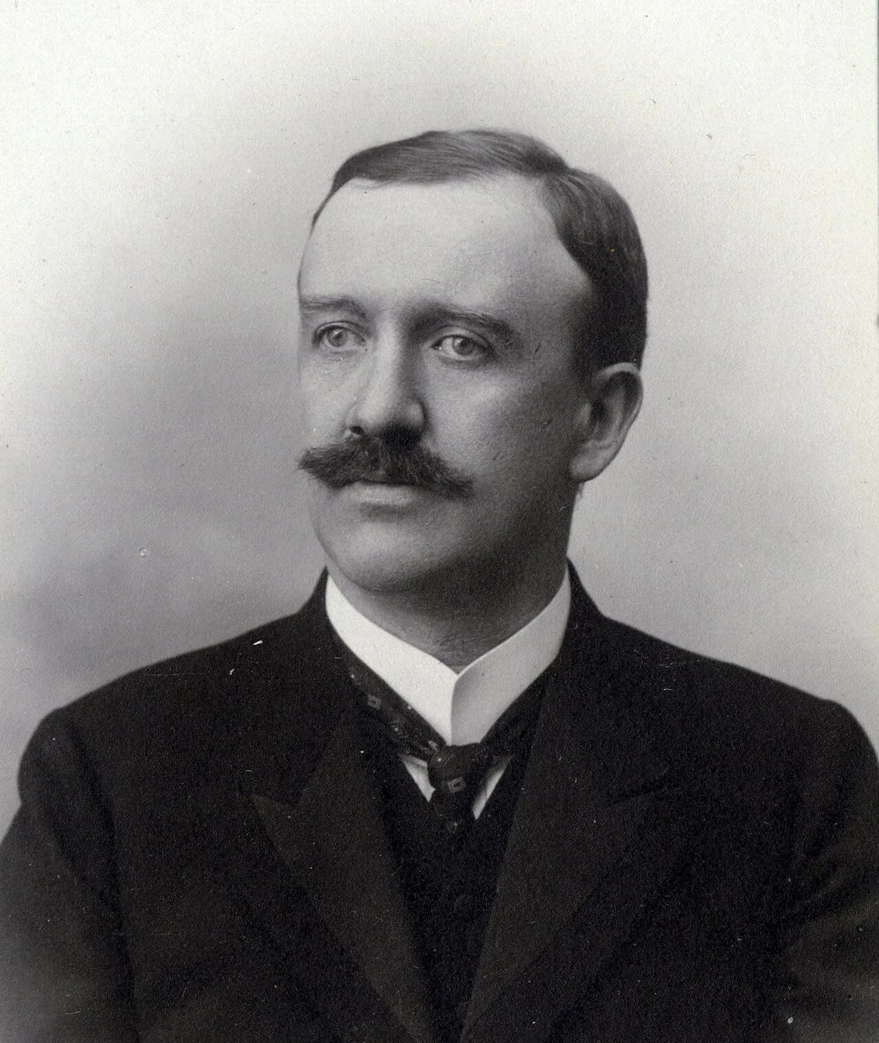 Porträt von Friedrich Hasenöhrl (1874–1915) – Gedenkseite
