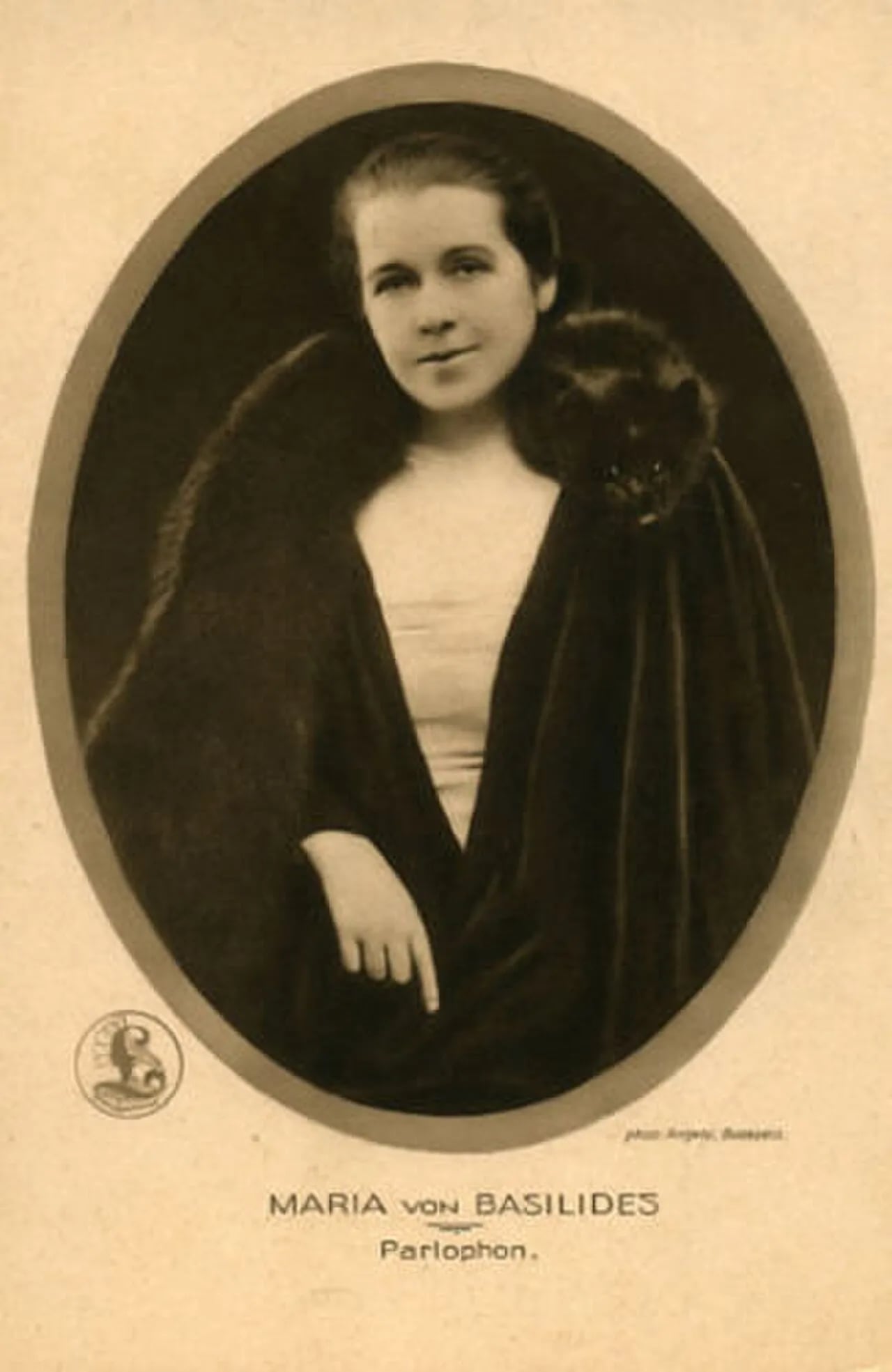 Portrait of Mária Basilides (1886–1946) – memorial page
