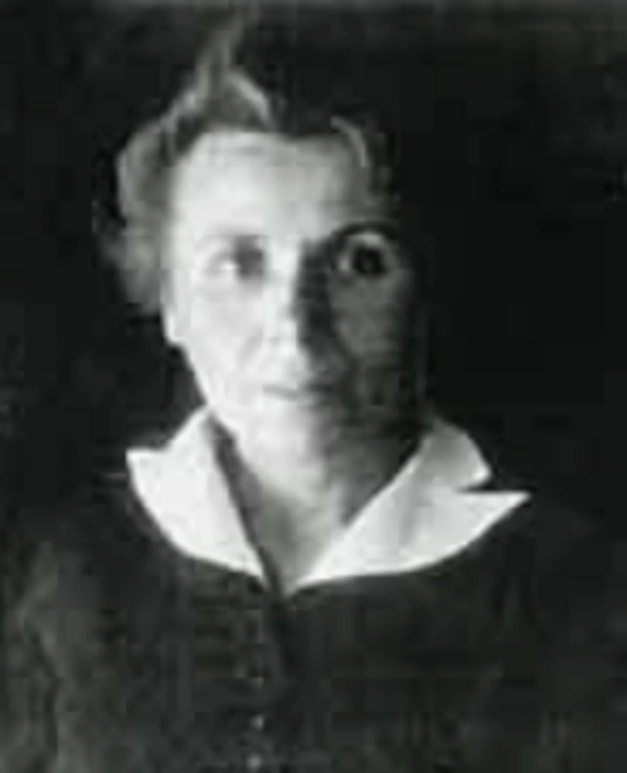 Portrait of Françoise Élie (1906–1968) – memorial page