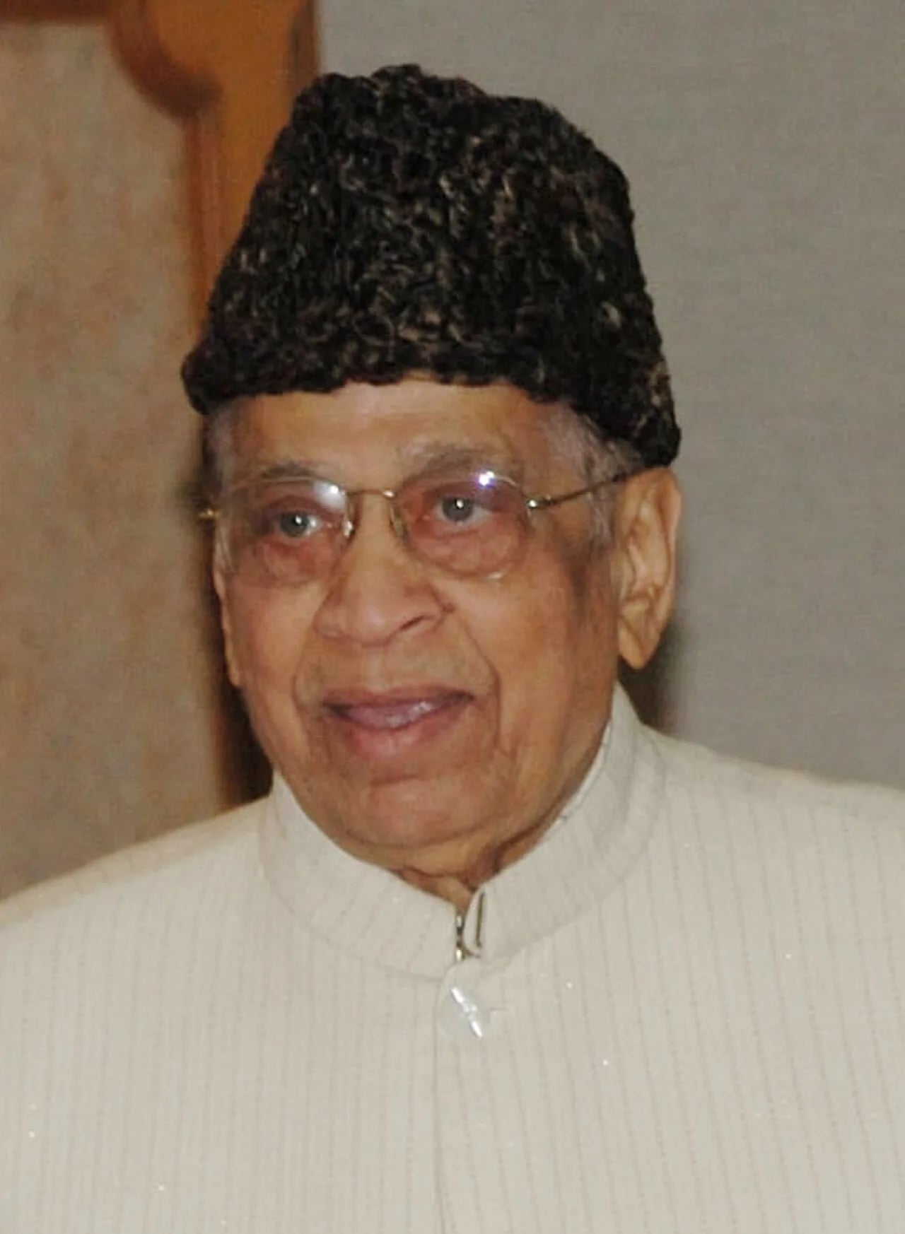 Porträt von Vasant Sathe (1925–2011) – Gedenkseite