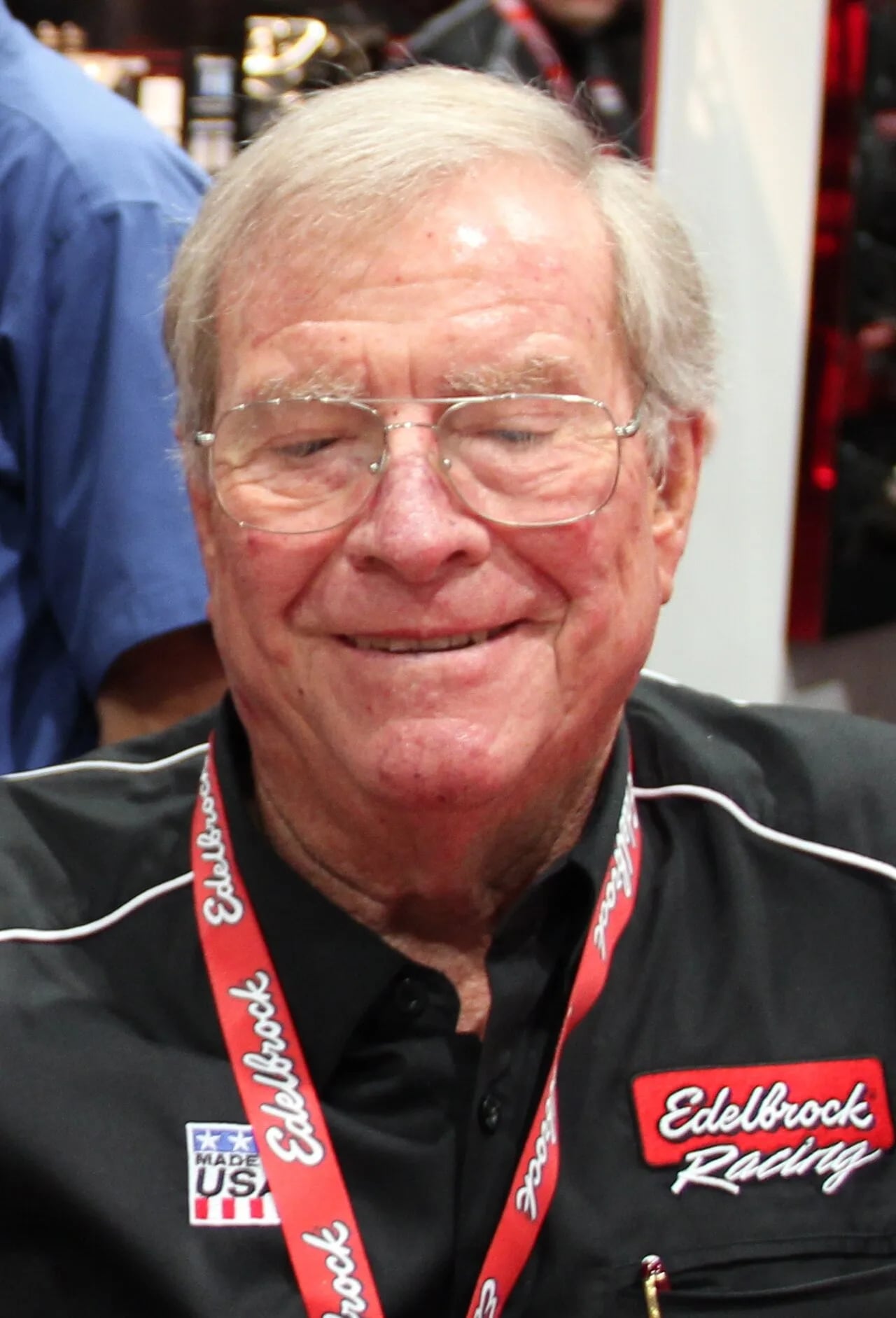 Portrait of Vic Edelbrock, Jr. (1936–2017) – memorial page