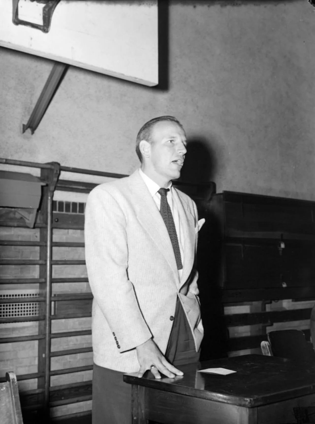 Portrait of Vic Obeck (1917–1979) – memorial page