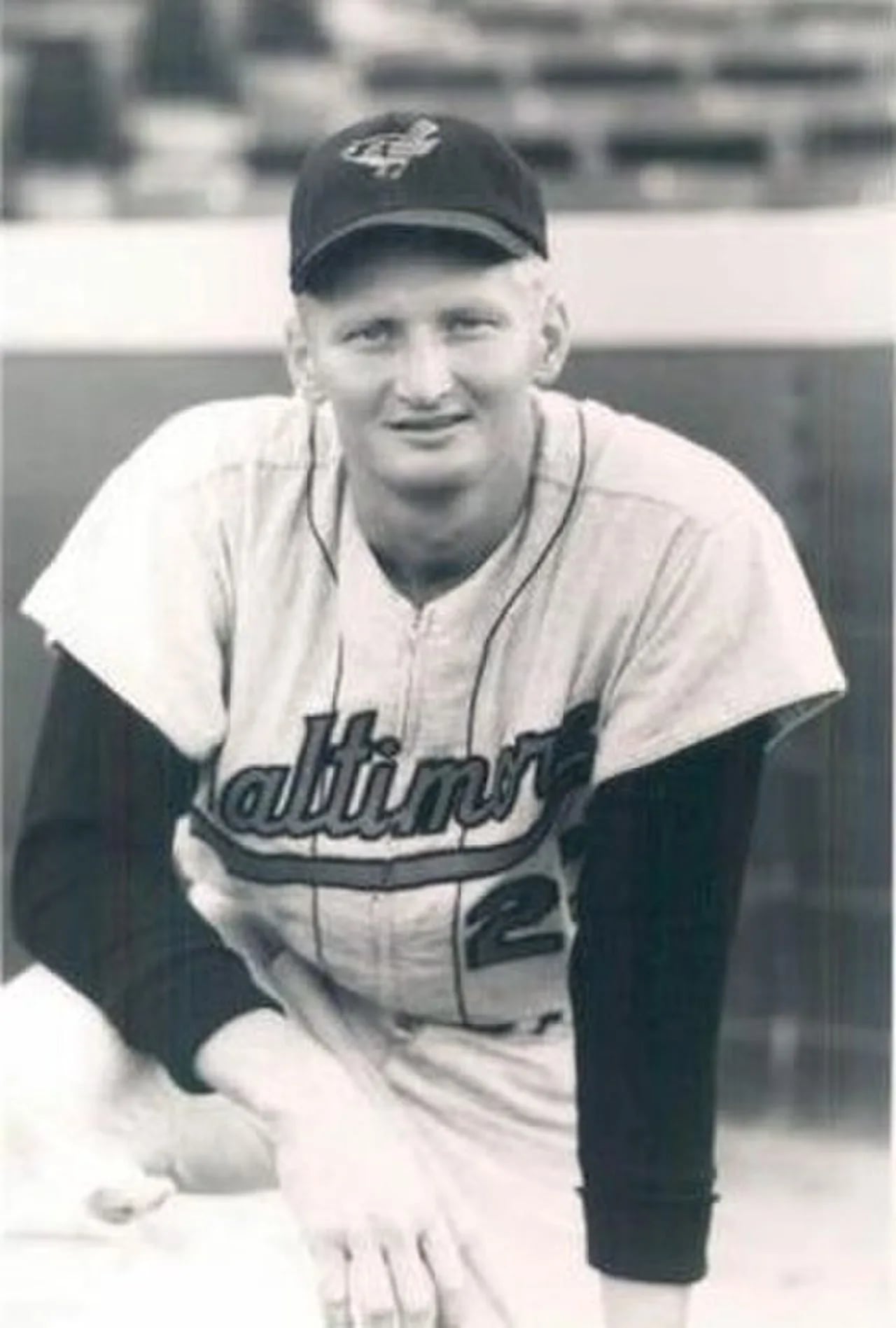 Portrait of Vic Roznovsky (1938–2022) – memorial page