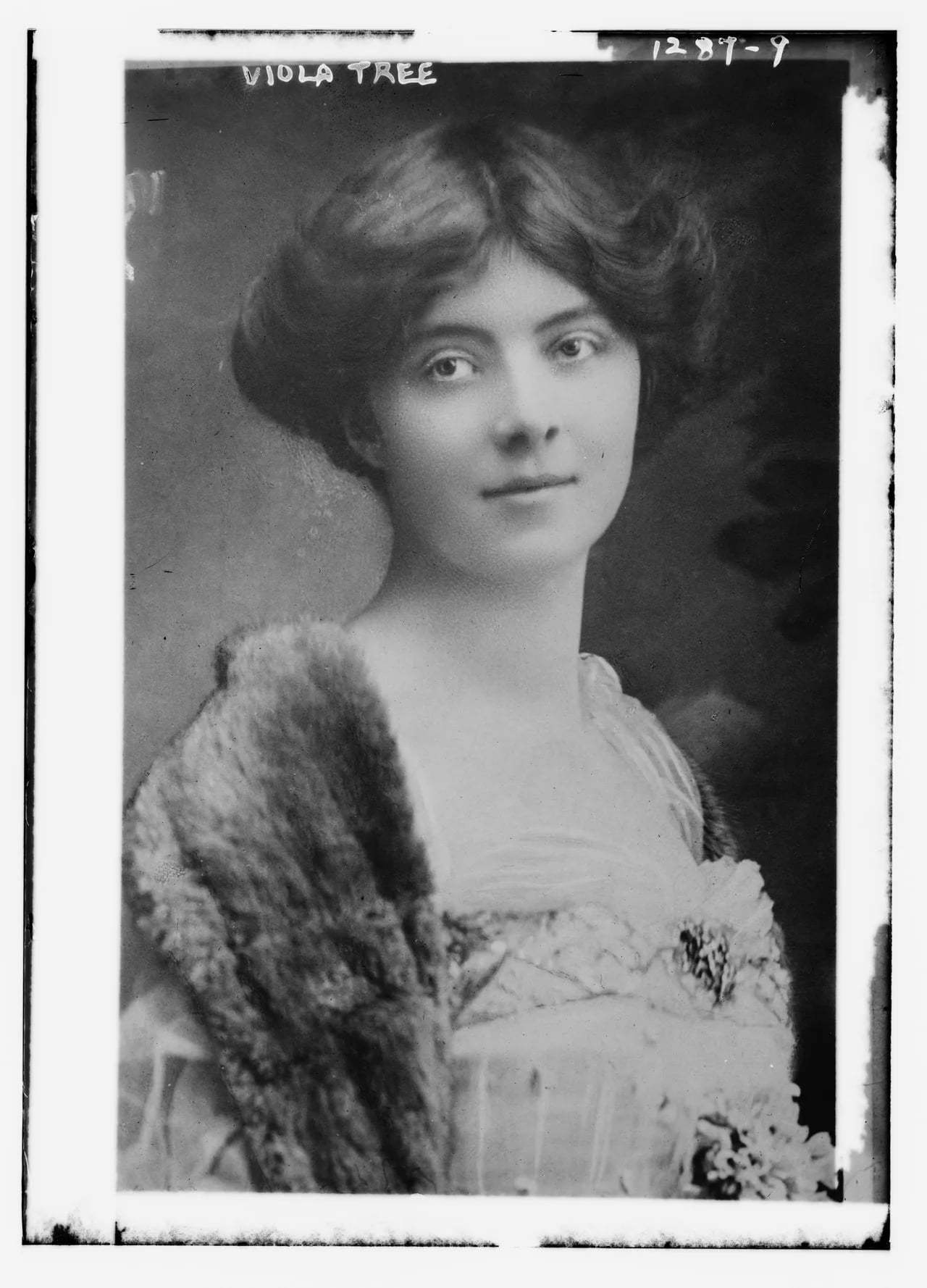 Portrait of Viola Tree (1884–1938) – memorial page