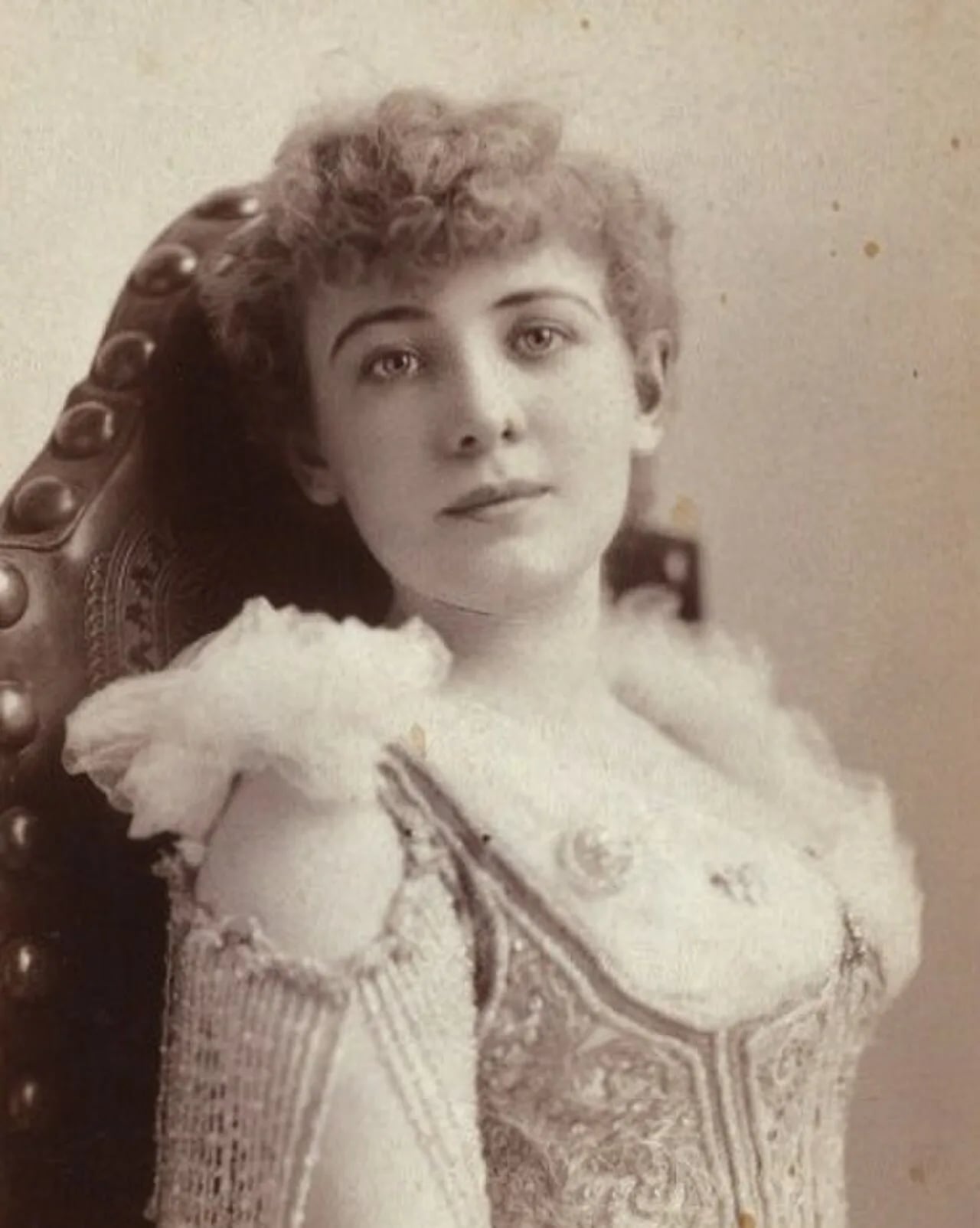 Porträt von Virginia Harned (1868–1946) – Gedenkseite