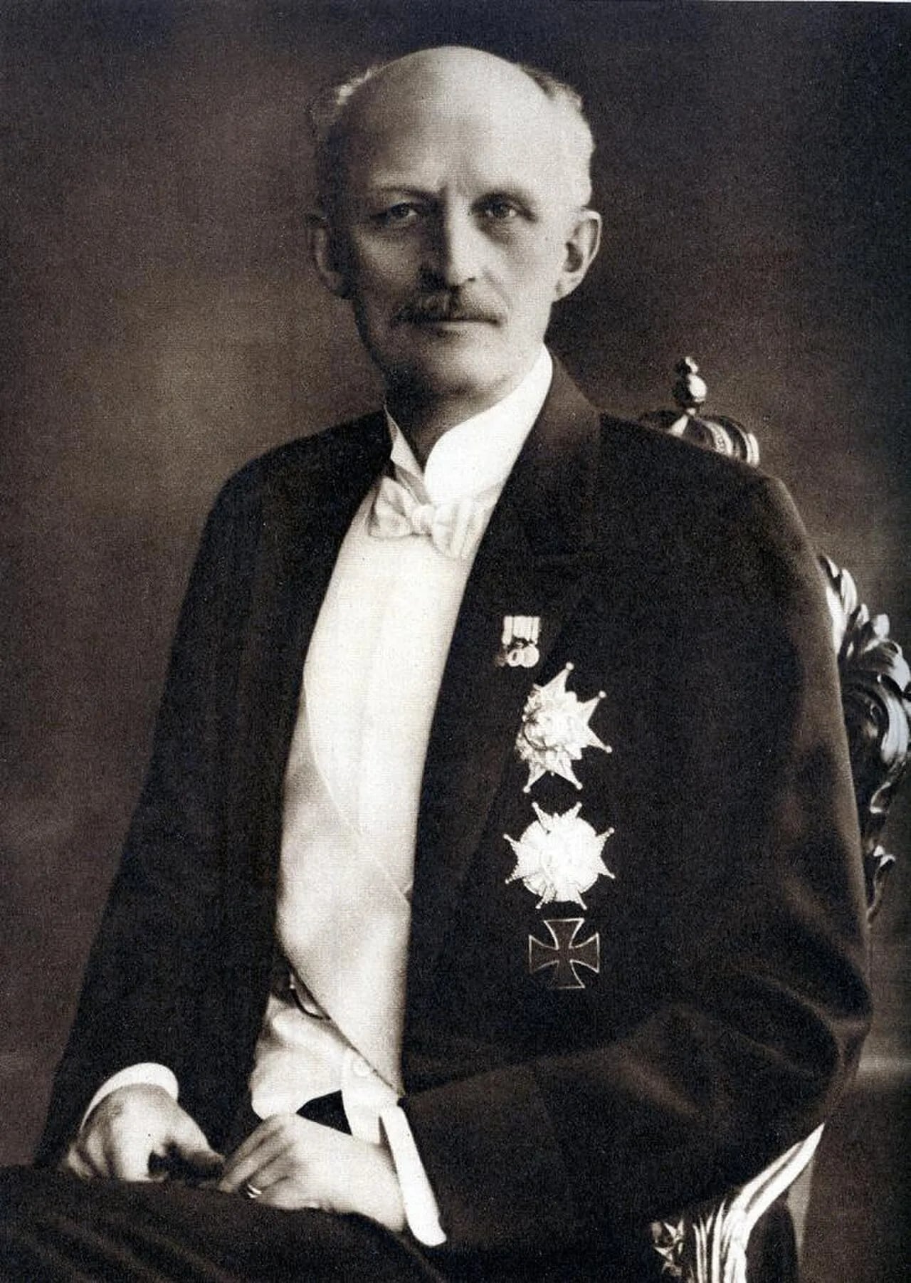 Porträt von Carl von Schweden (1861–1951) – Gedenkseite