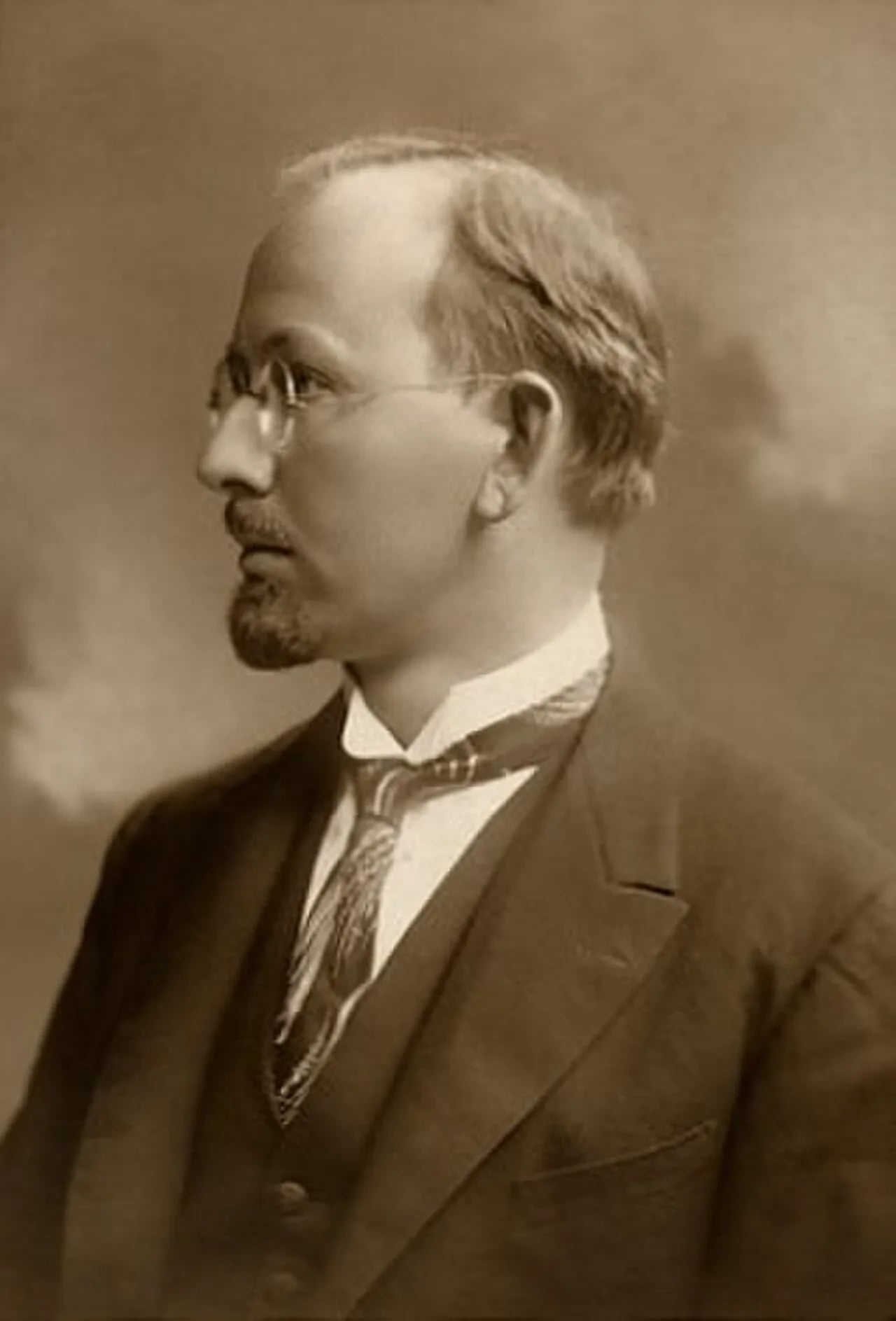 Porträt von Vladimír Helfert (1886–1945) – Gedenkseite