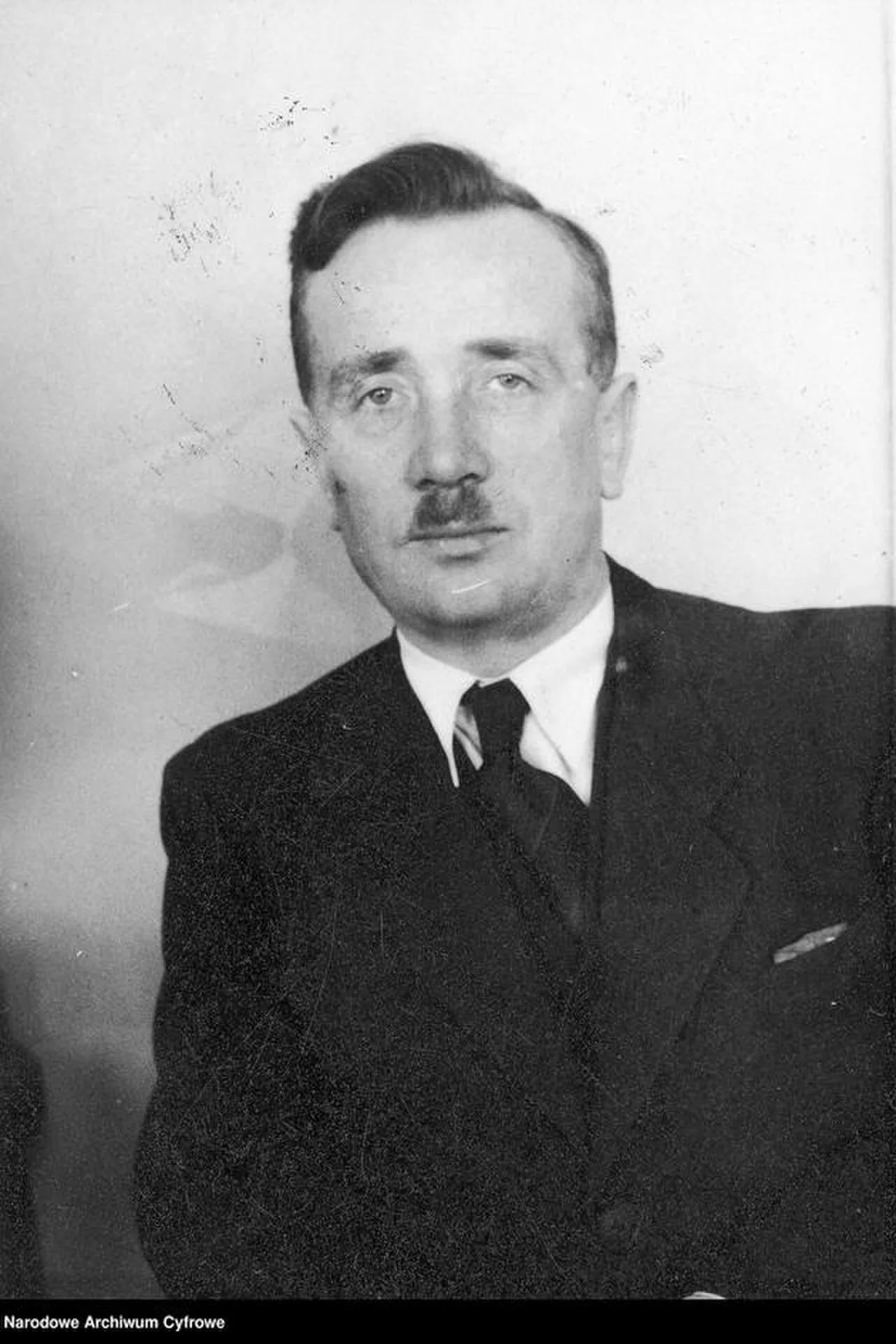 Portrait of Konstanty Dąbrowski (1906–1975) – memorial page