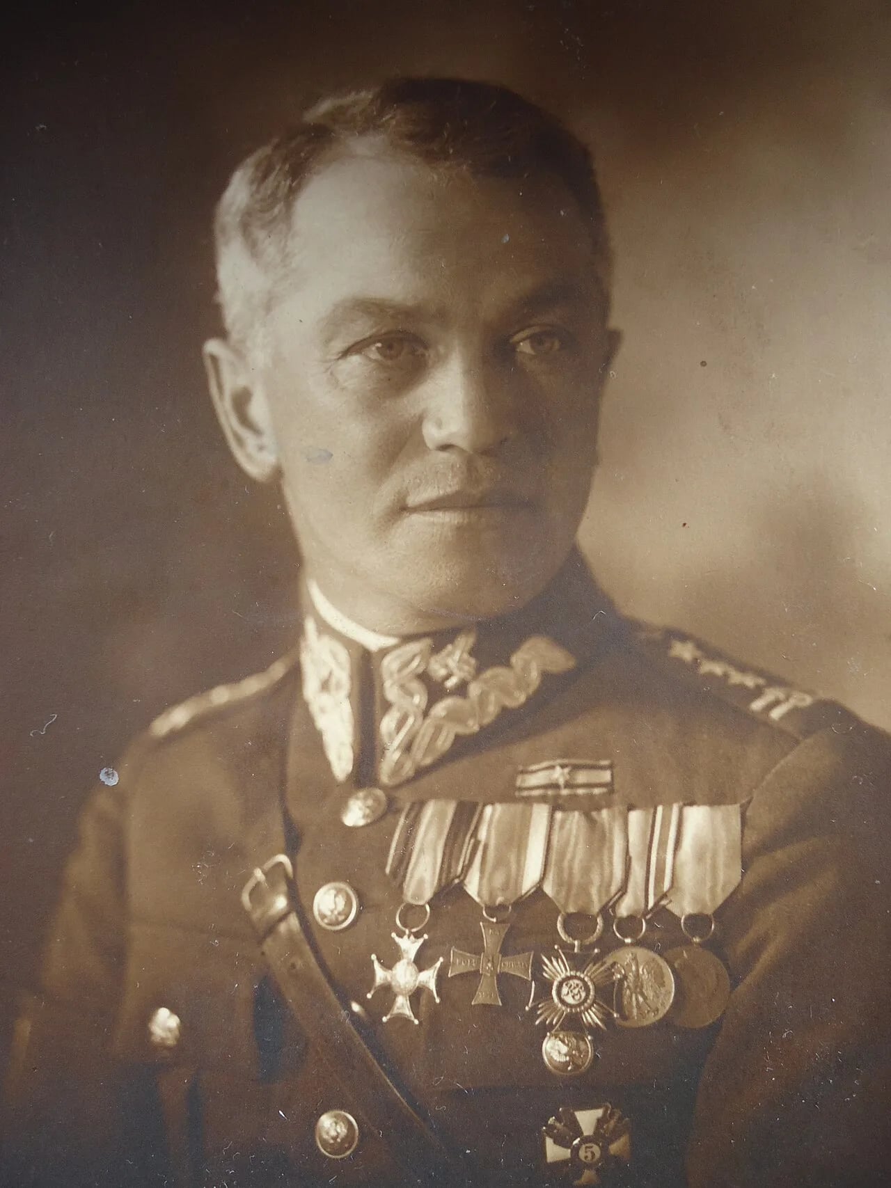 Portrait of Julian Janowski (1886–1970) – memorial page