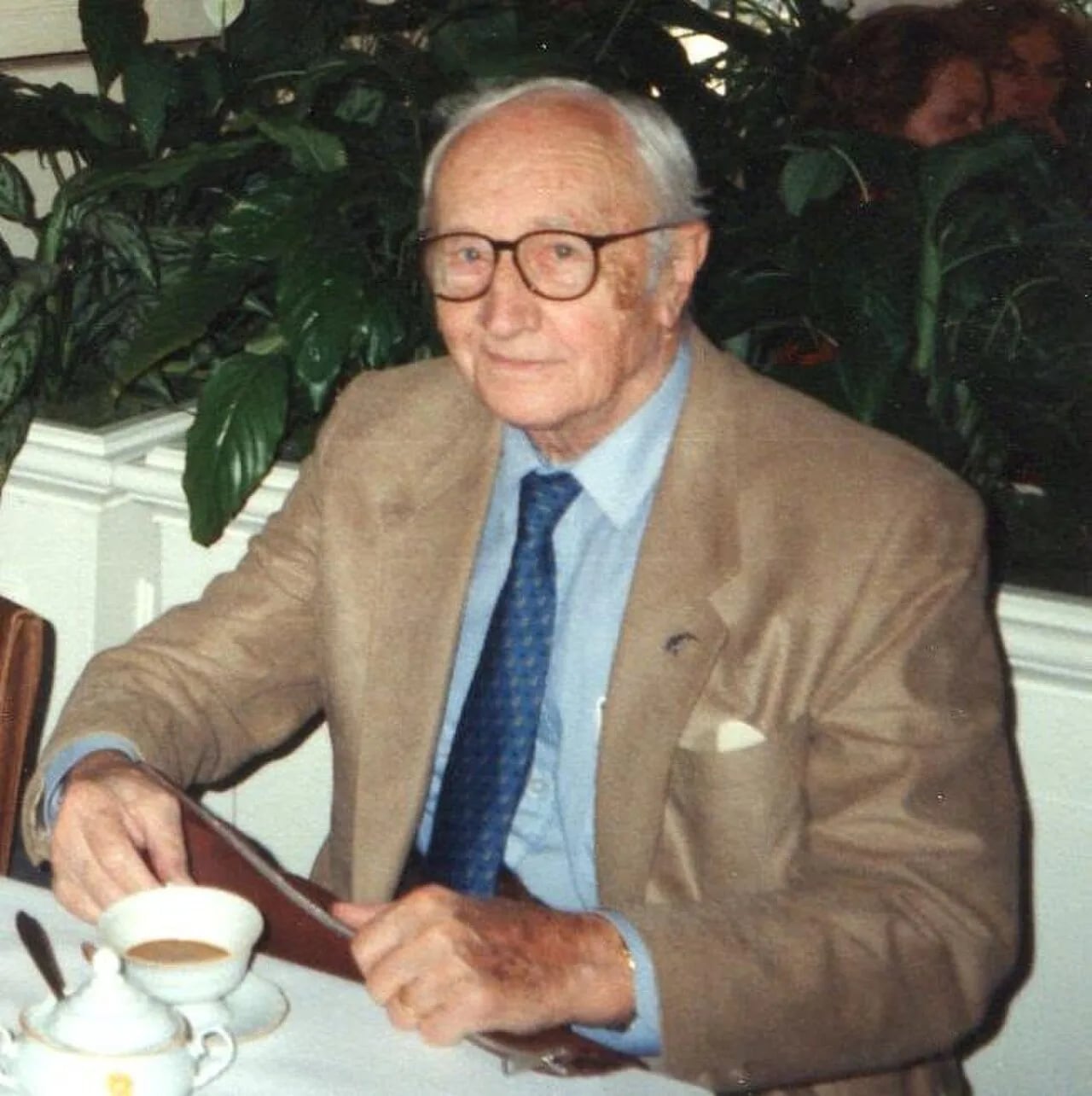 Portrait of Aleksander Onoszko (1910–1994) – memorial page