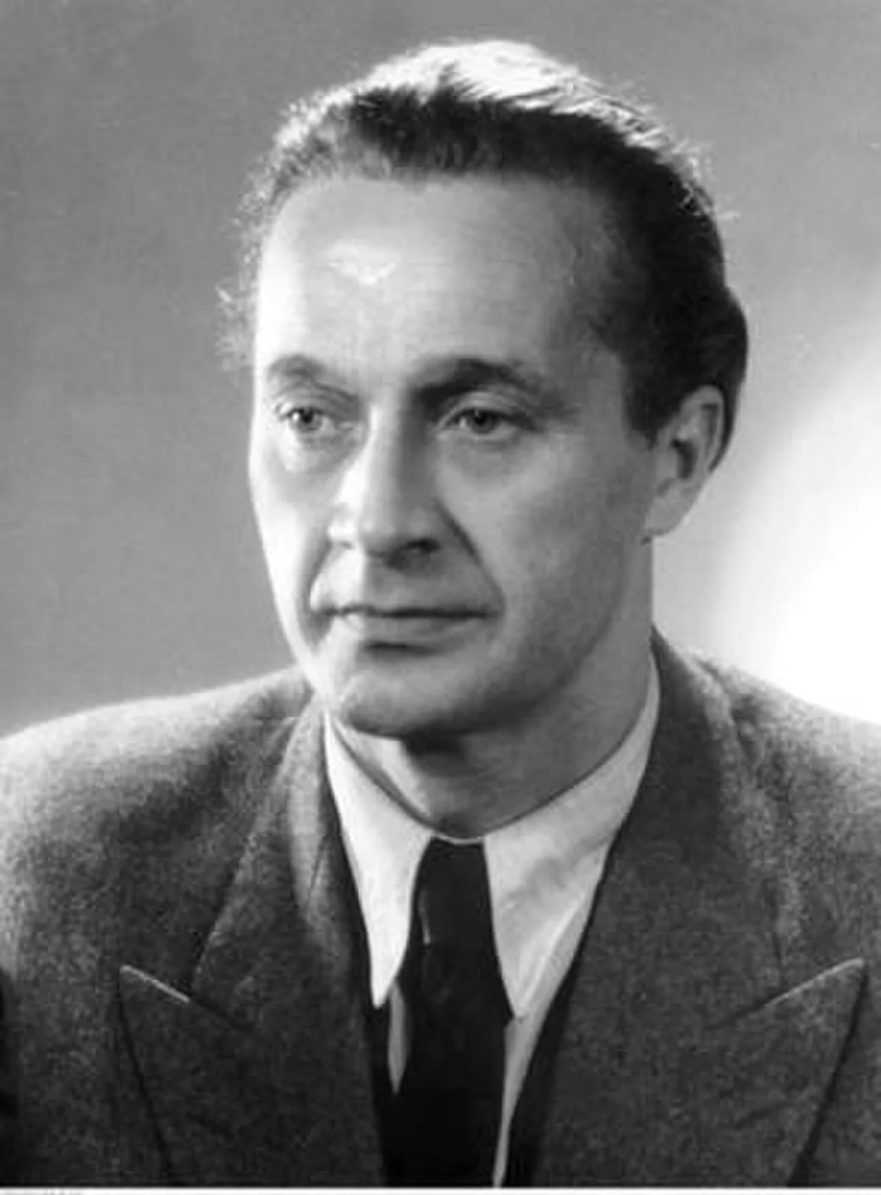 Portrait of Marian Wnuk (1906–1967) – memorial page