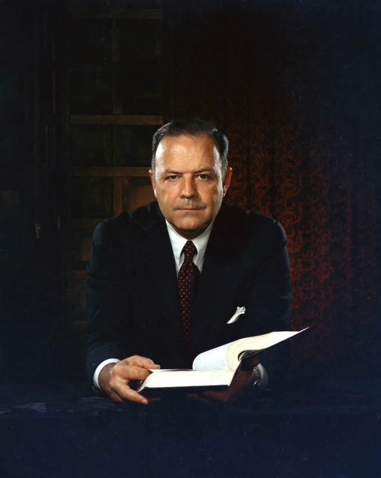 Portrait of W. Reece Smith, Jr. (1925–2013) – memorial page